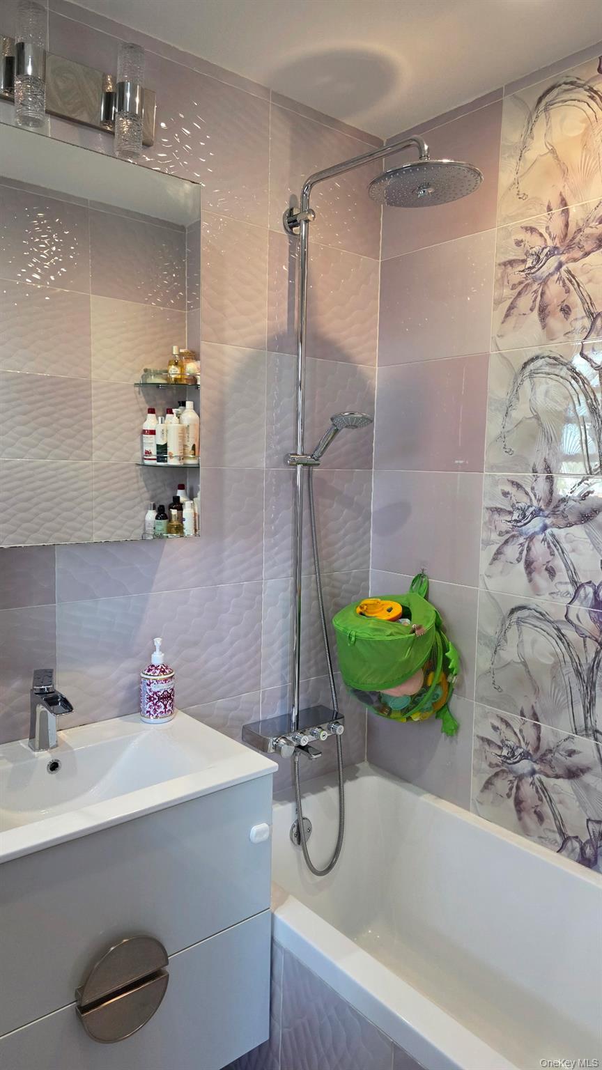 #13 photo, 134 West End Avenue, ブルックリン区 Brooklyn , NY 11235