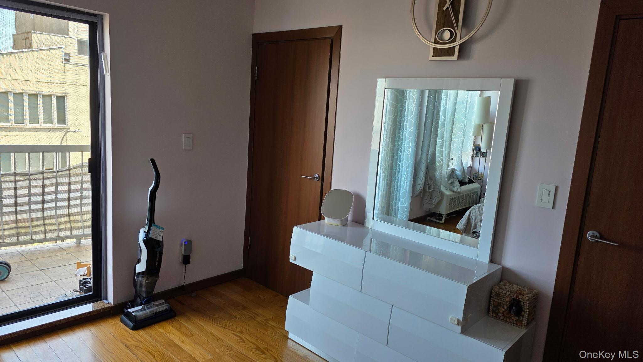 #4 photo, 134 West End Avenue, ブルックリン区 Brooklyn , NY 11235