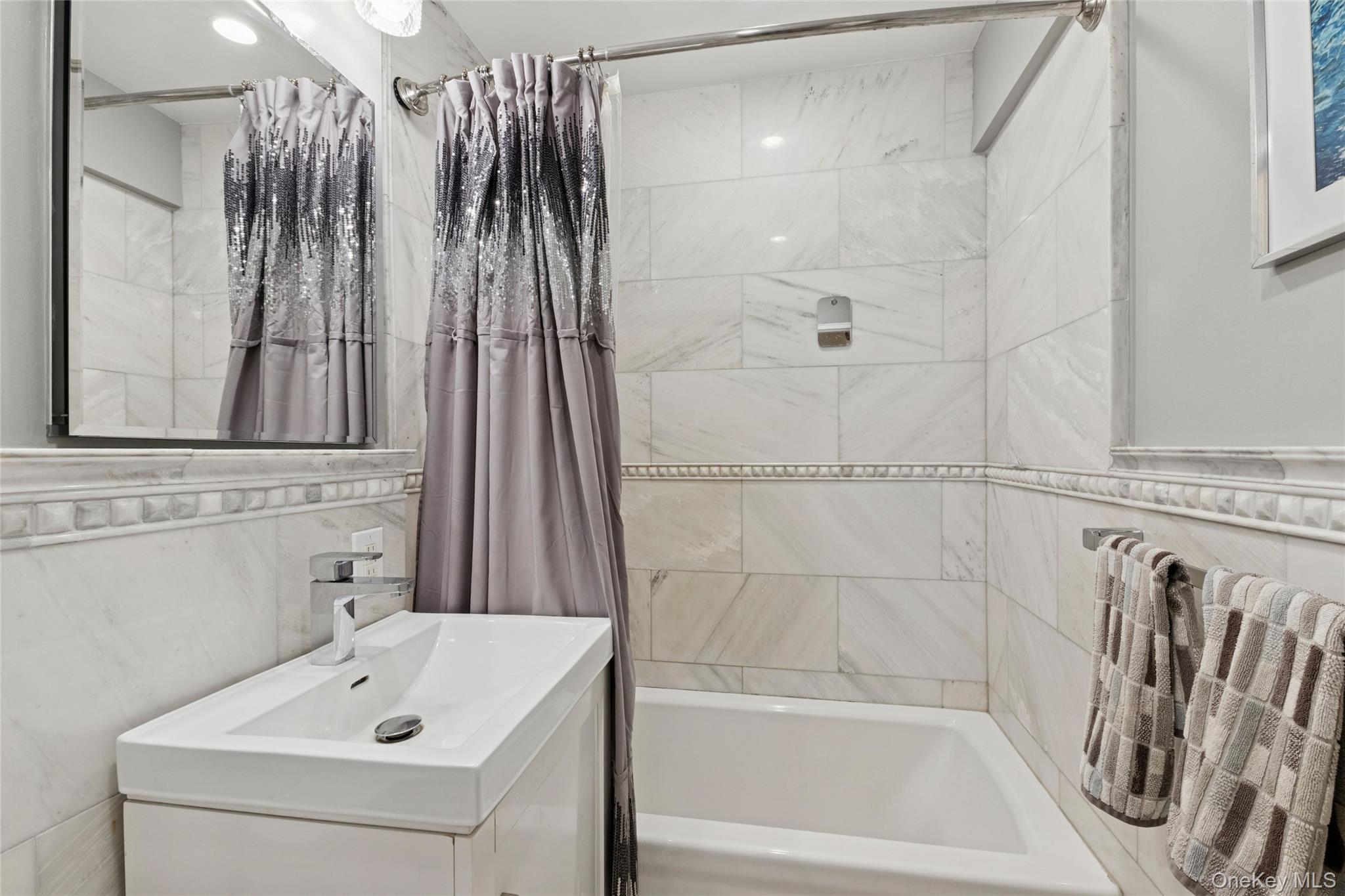 #13 photo, 410 E Broadway, ナッソー郡 Long Beach , NY 11561