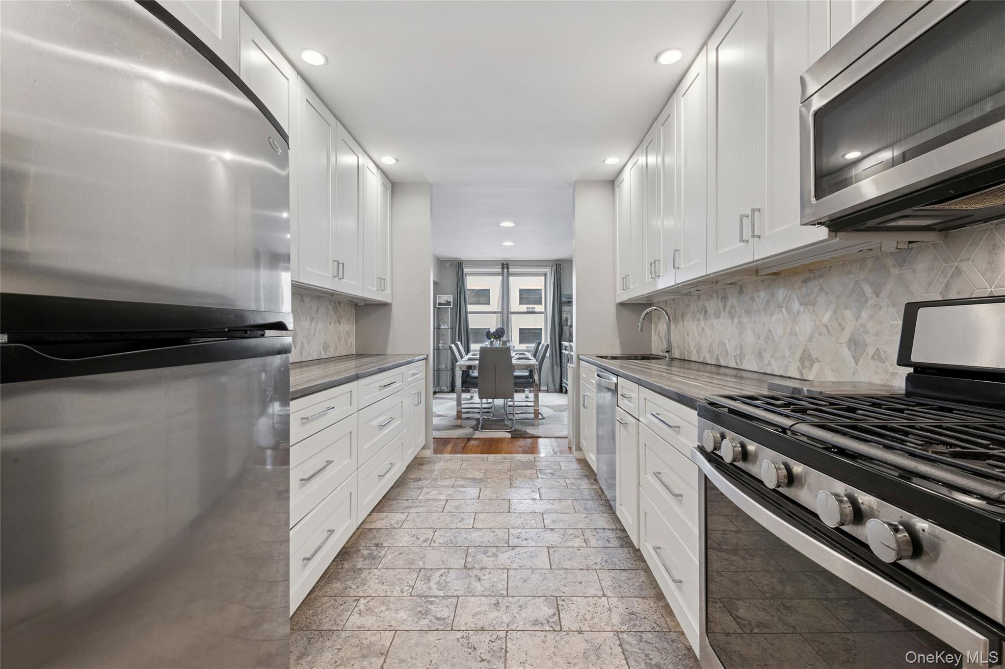 #5 photo, 410 E Broadway, ナッソー郡 Long Beach , NY 11561