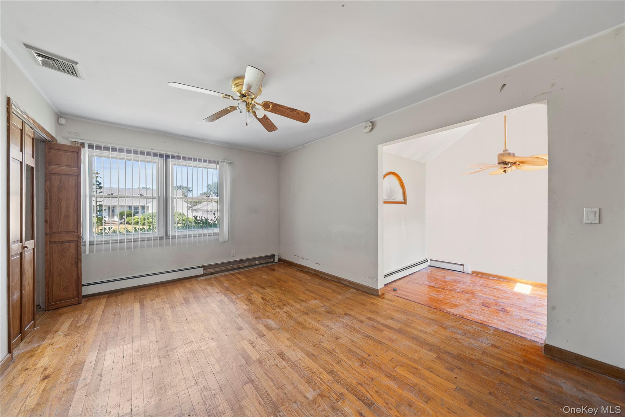 #11 photo, 2986 Valley Road, Wantagh , NY 11793