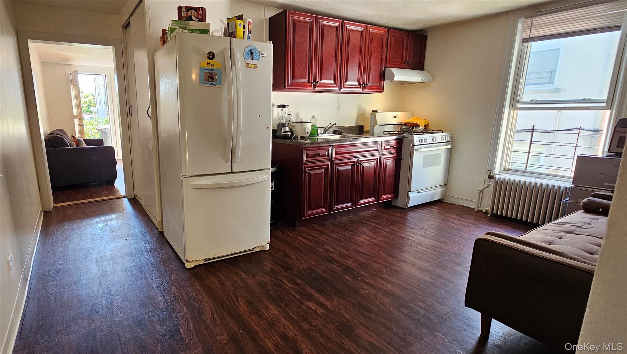 #18 photo, 6728 Forest Avenue, कुईंस Ridgewood , NY 11385