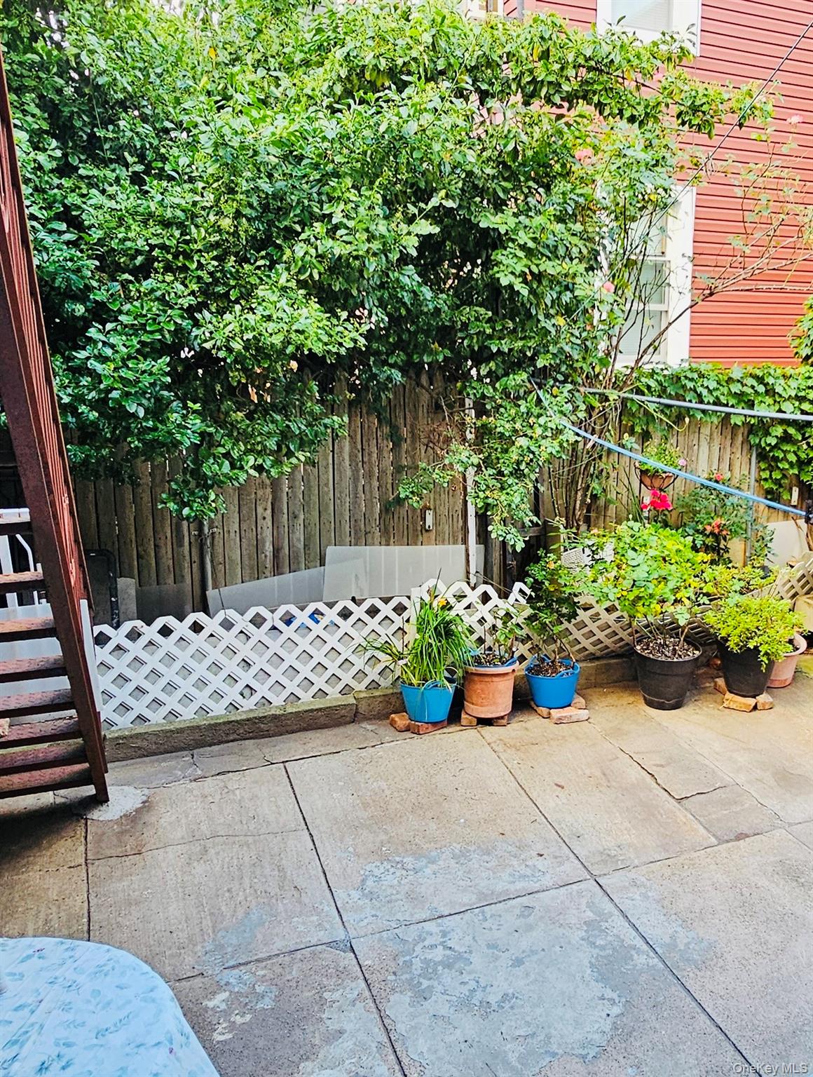 #4 photo, 6728 Forest Avenue, कुईंस Ridgewood , NY 11385