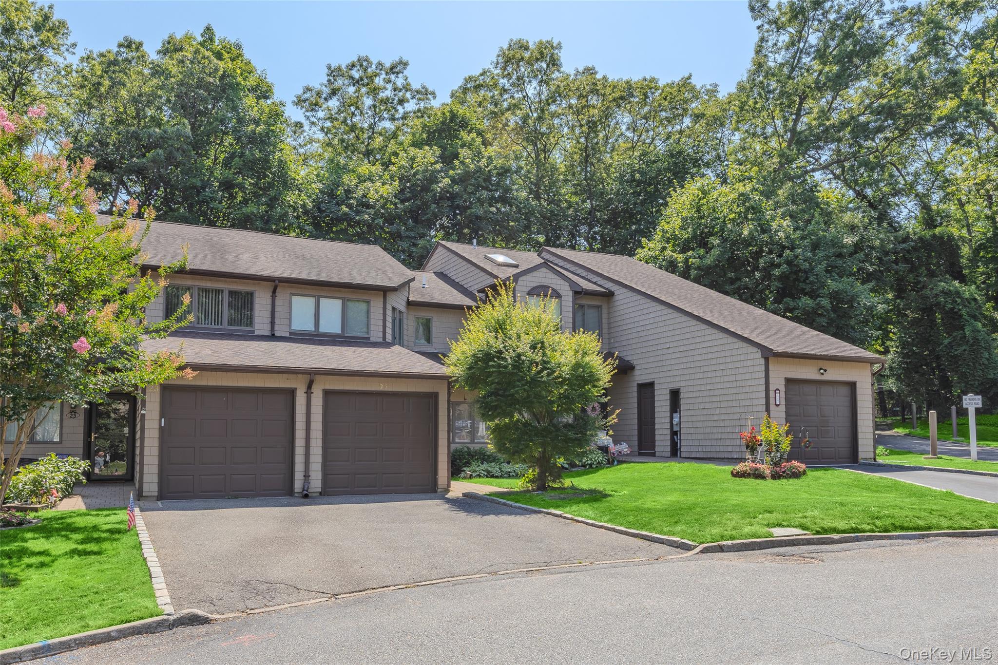 #1 photo, 25 Jeremy Circle, サフォーク郡 Nesconset , NY 11767