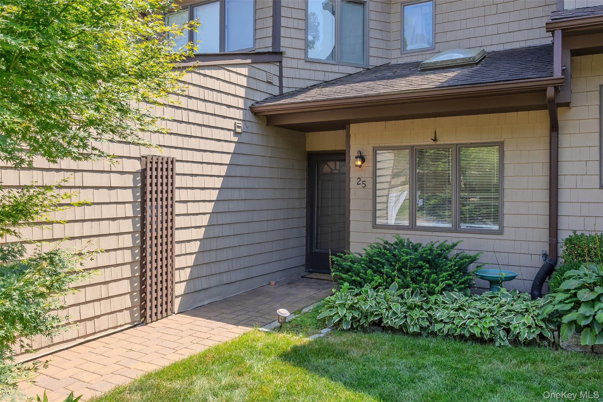 #4 photo, 25 Jeremy Circle, サフォーク郡 Nesconset , NY 11767