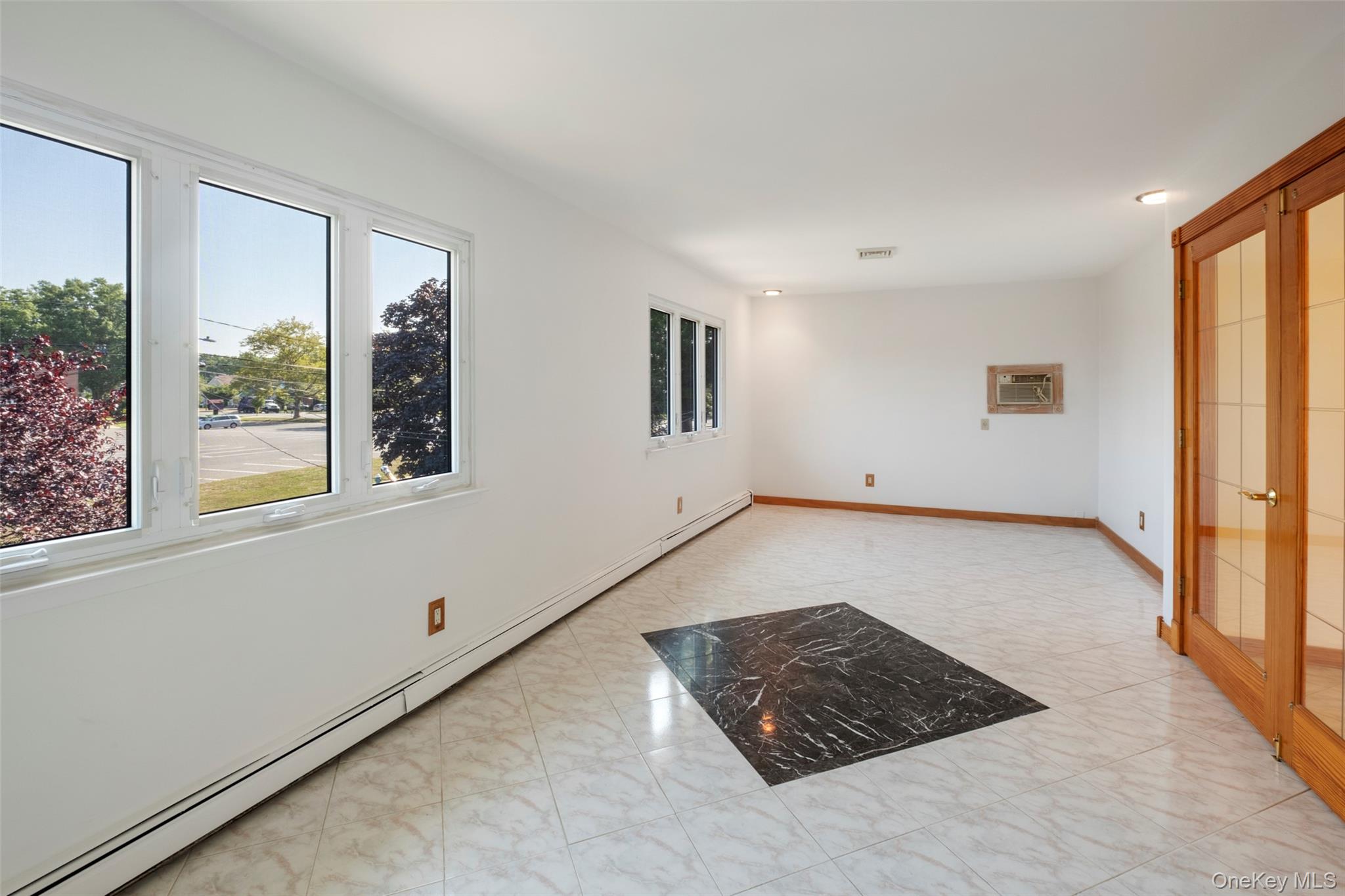 #11 photo, 34 Vandewater Avenue, ナッソー郡 Floral Park , NY 11001