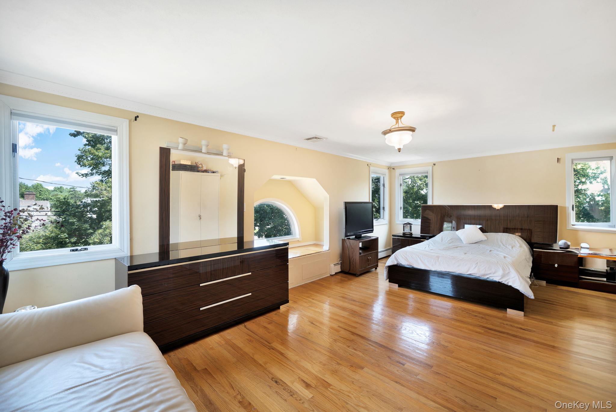 #12 photo, 76 Balcom Road, ナッソー郡 Farmingdale , NY 11735