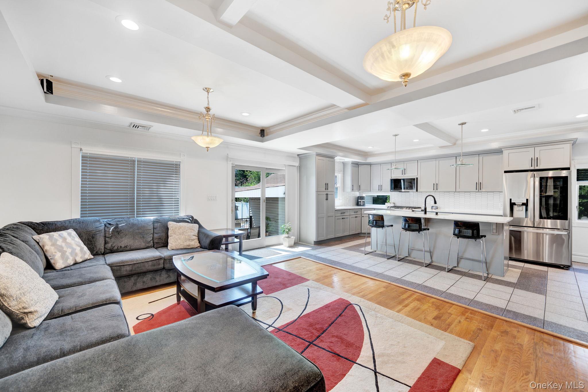 #6 photo, 76 Balcom Road, ナッソー郡 Farmingdale , NY 11735