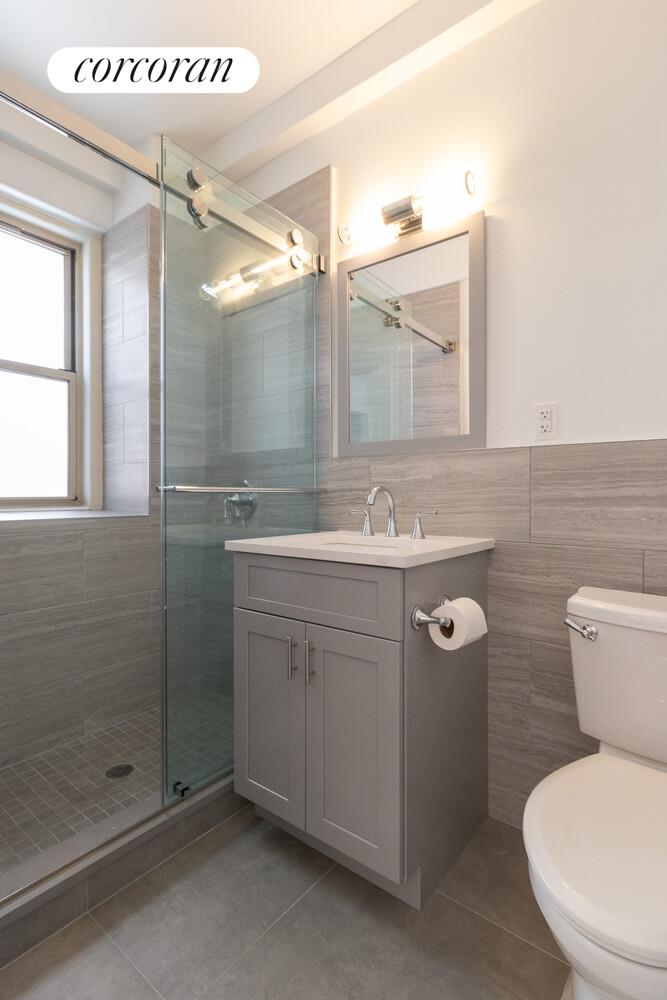 #8 photo, 170 W 74TH Street, マンハッタン Upper West Side , NY 10023