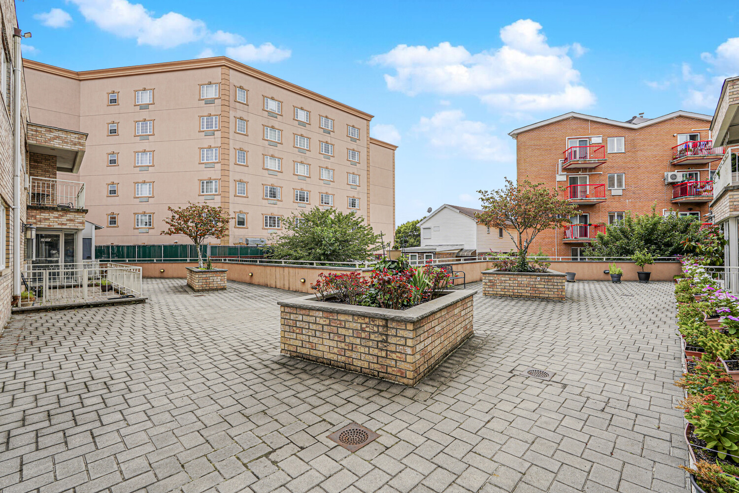 #3 photo, 2800 E 29TH Street, ブルックリン区 Sheepshead Bay , NY 11235