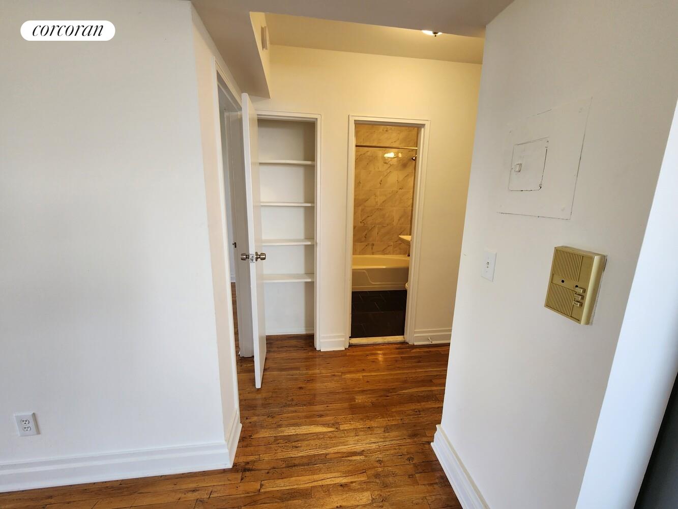 #4 photo, 1725 EDISON Avenue, ブロンクス区 Pelham Bay , NY 10461