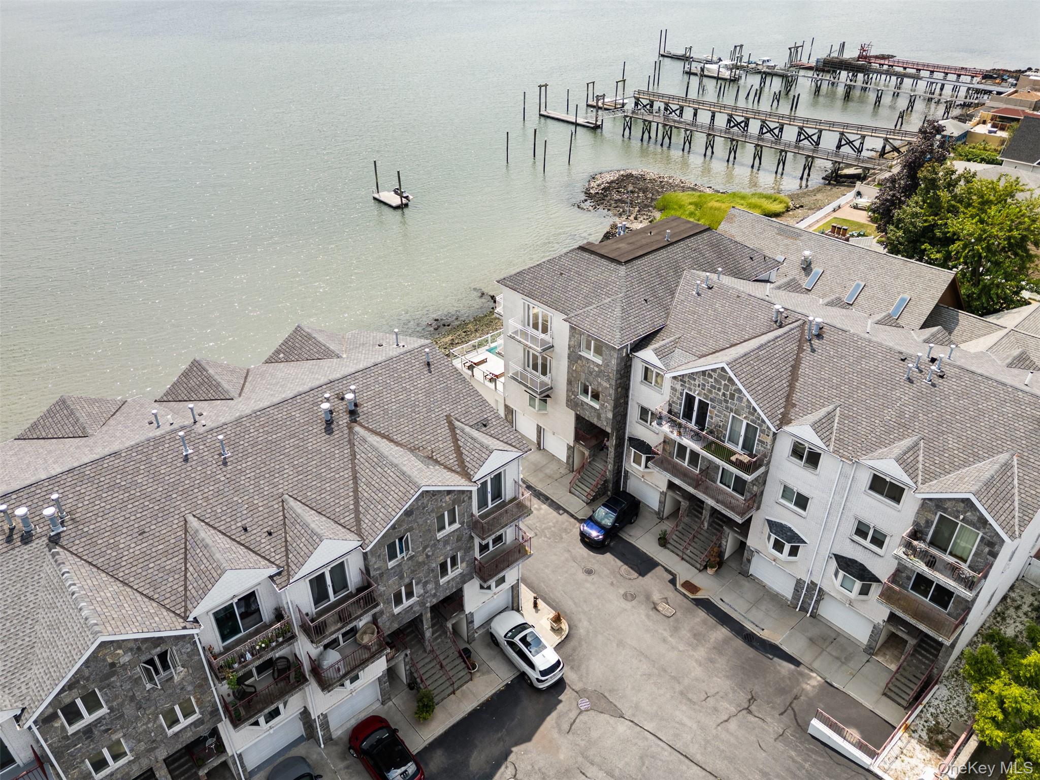 #2 photo, 4 Angelas Place, ブロンクス区 Bronx , NY 10465