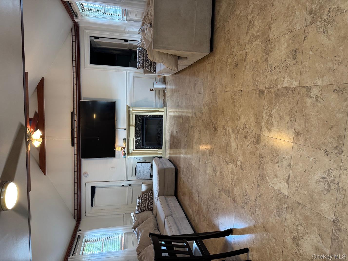 #1 photo, 114D Edgewater Park, ブロンクス区 Bronx , NY 10465