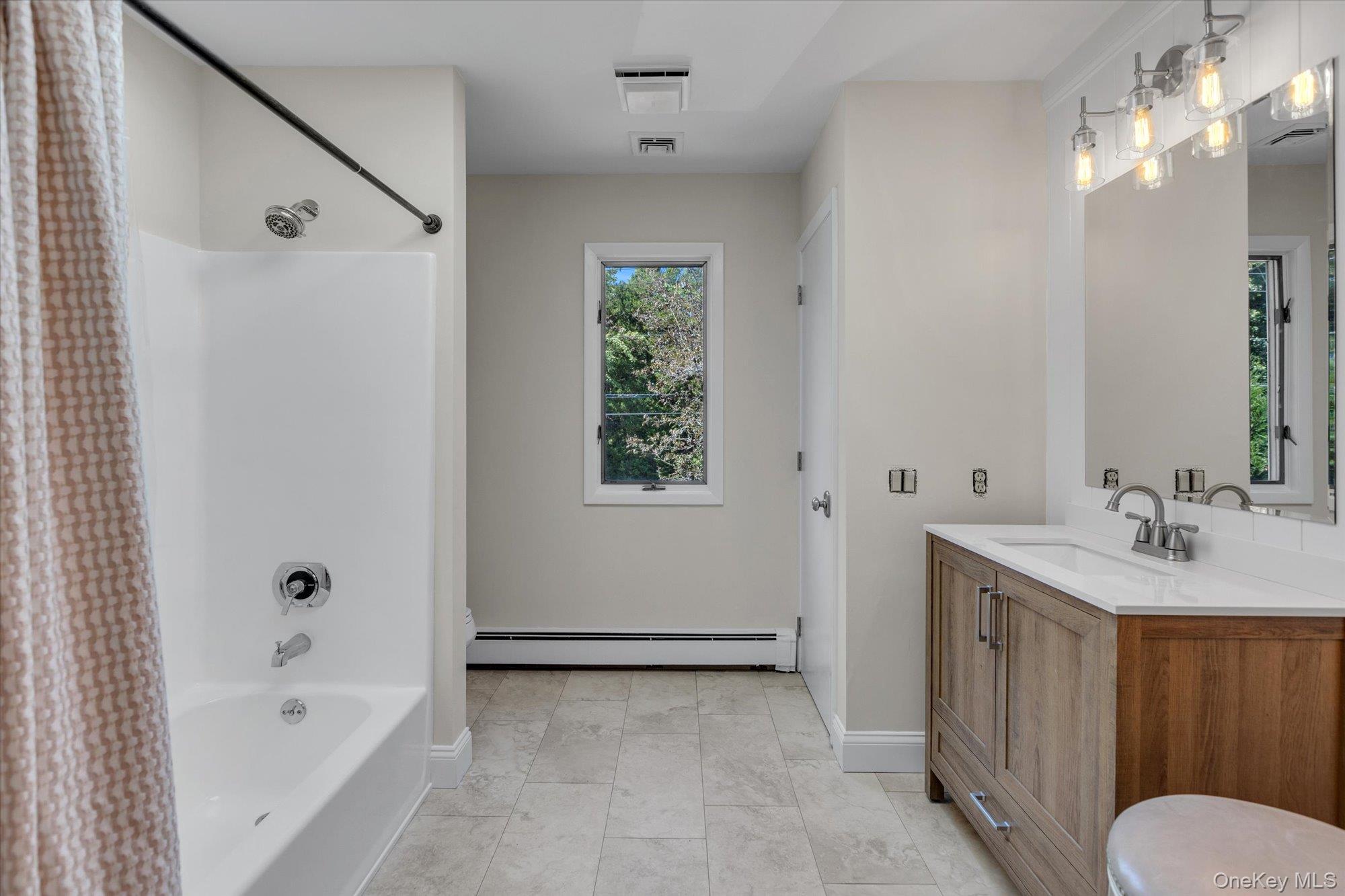 #10 photo, 34 Sedgemere Road, サフォーク郡 Center Moriches , NY 11934