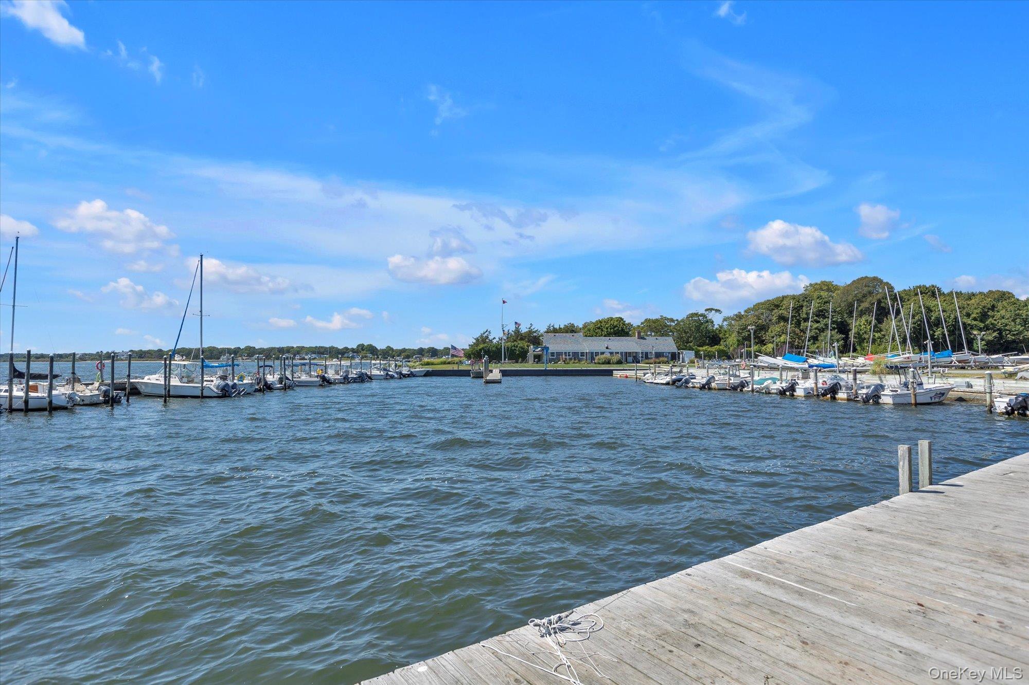 #17 photo, 34 Sedgemere Road, サフォーク郡 Center Moriches , NY 11934