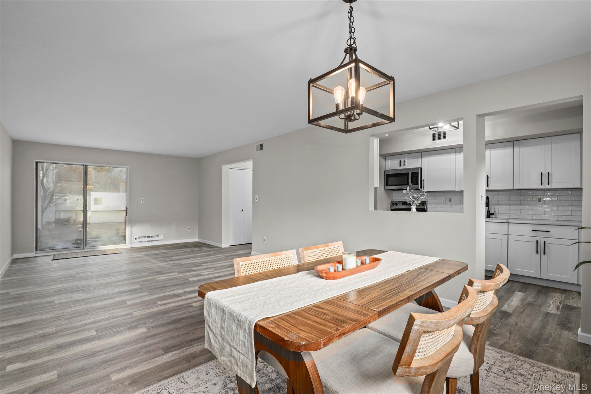 #4 photo, 208 Harris Road, Bedford Hills , NY 10507