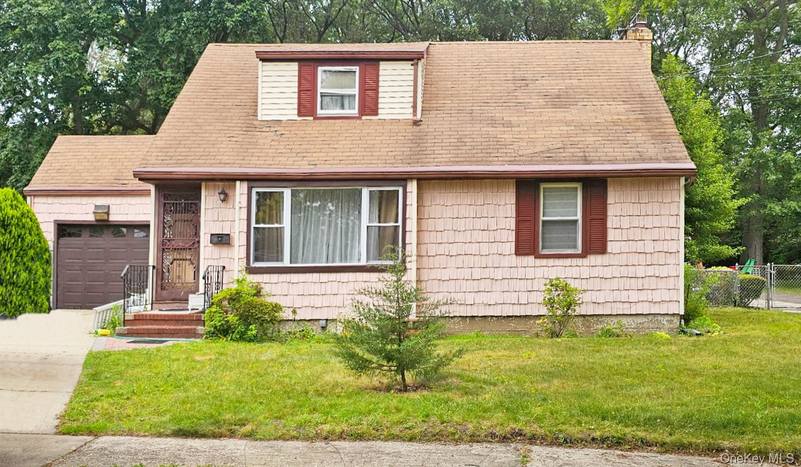 #1 photo, 539 Mitchell Street, ナッソー郡 Uniondale , NY 11553