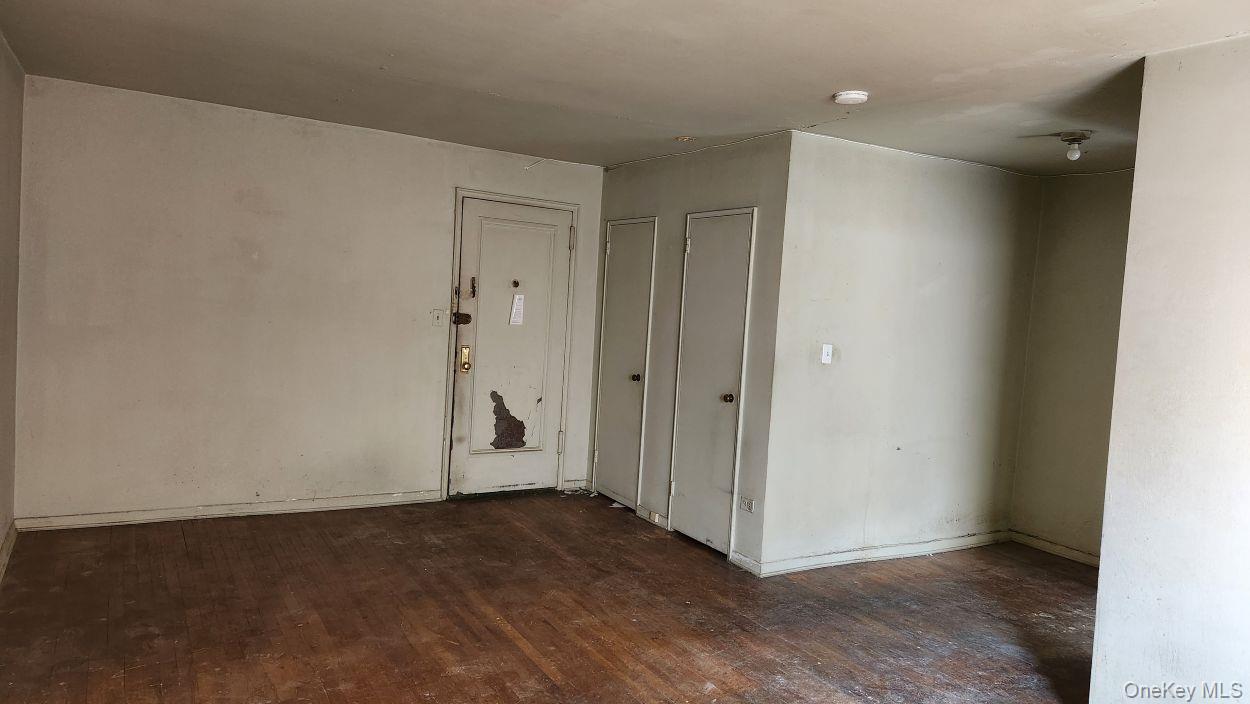 #4 photo, 8385 116th Street, クイーンズ区 Richmond Hill , NY 11418