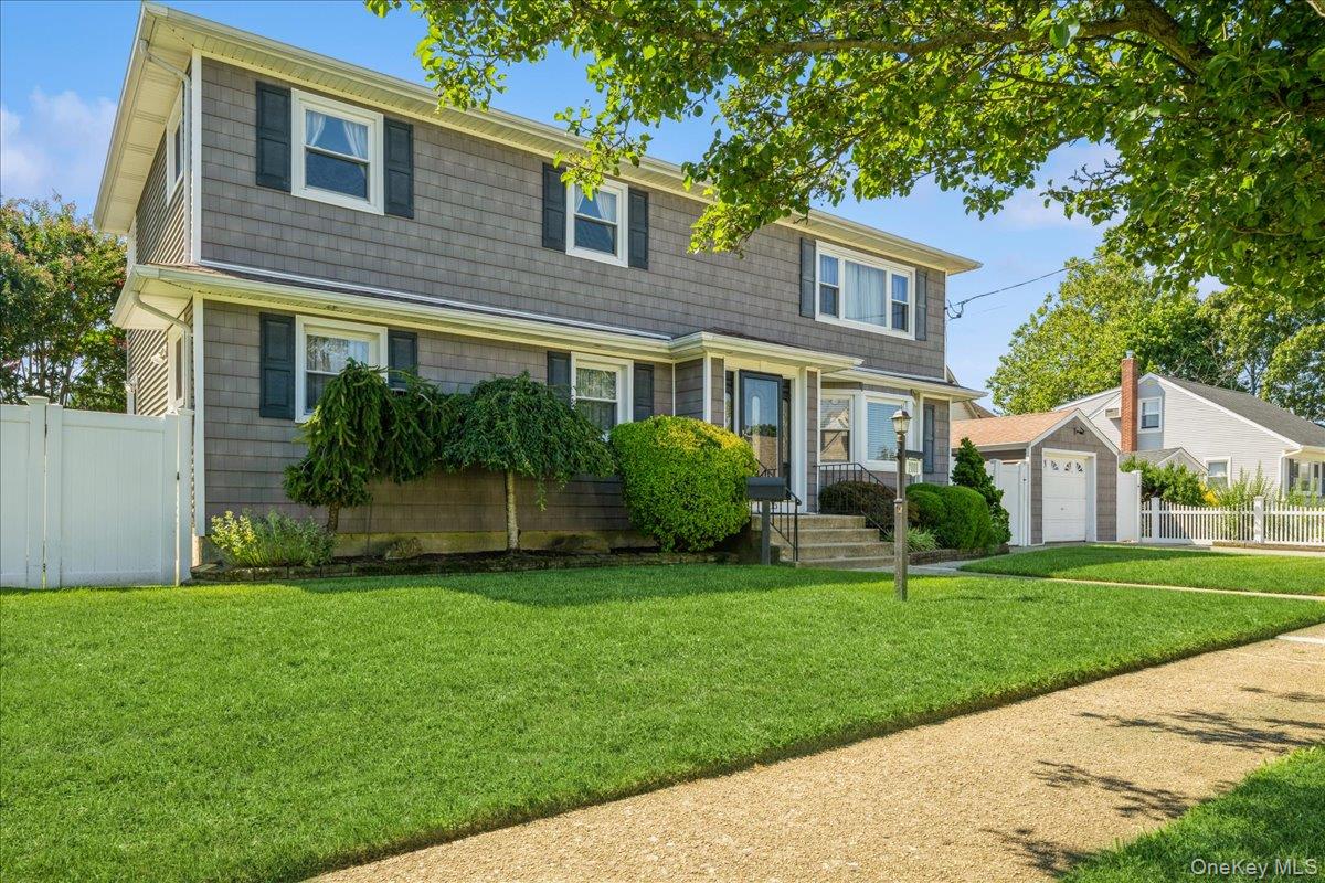 #1 photo, 2800 Pacific Street, नासाउ काउंटी North Bellmore , NY 11710