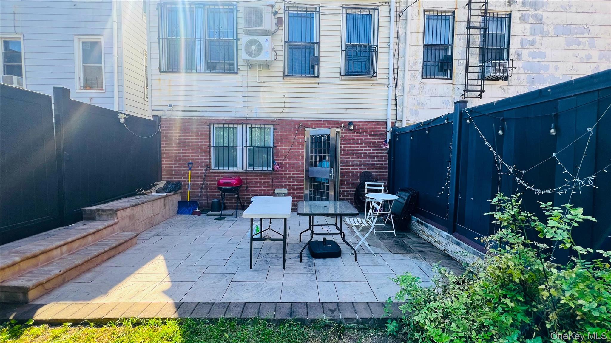 #16 photo, 64-09 Woodside Avenue, クイーンズ区 Woodside , NY 11377