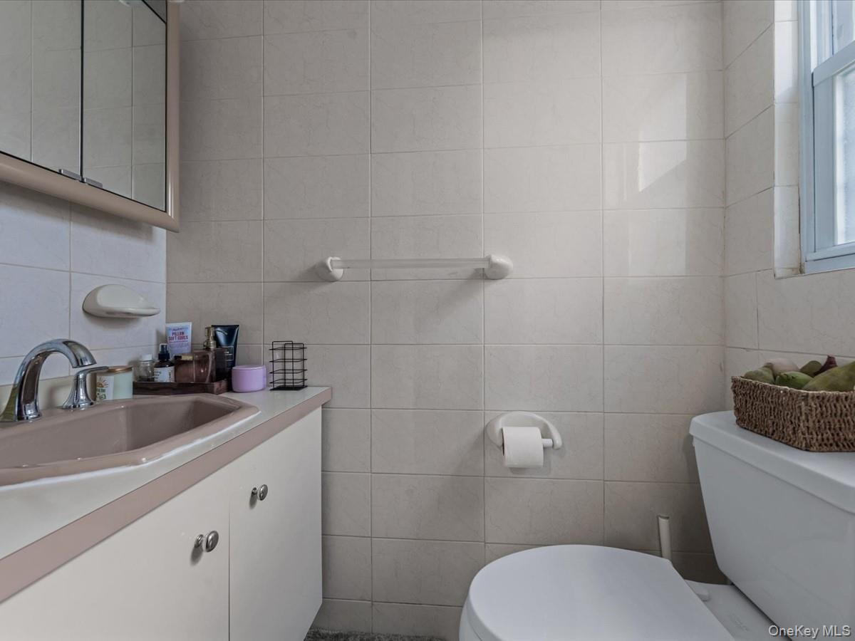 #10 photo, 243-17 72nd Avenue, クイーンズ区 Douglaston , NY 11362