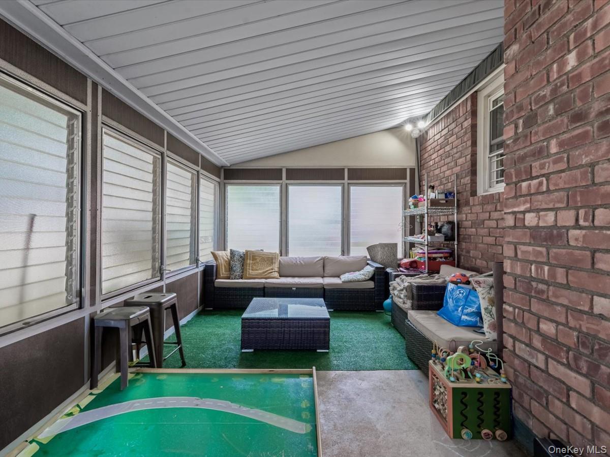 #11 photo, 243-17 72nd Avenue, クイーンズ区 Douglaston , NY 11362