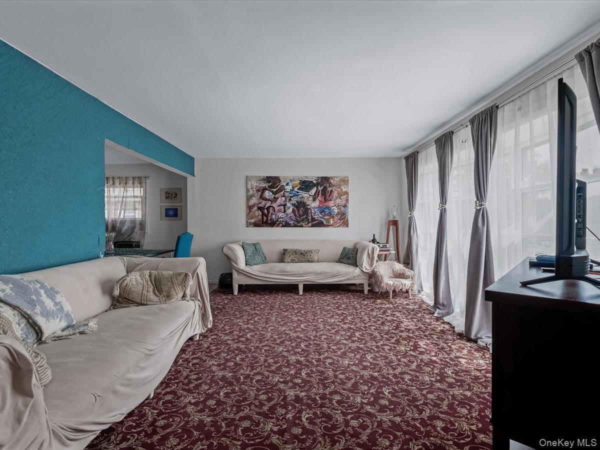 #3 photo, 243-17 72nd Avenue, クイーンズ区 Douglaston , NY 11362