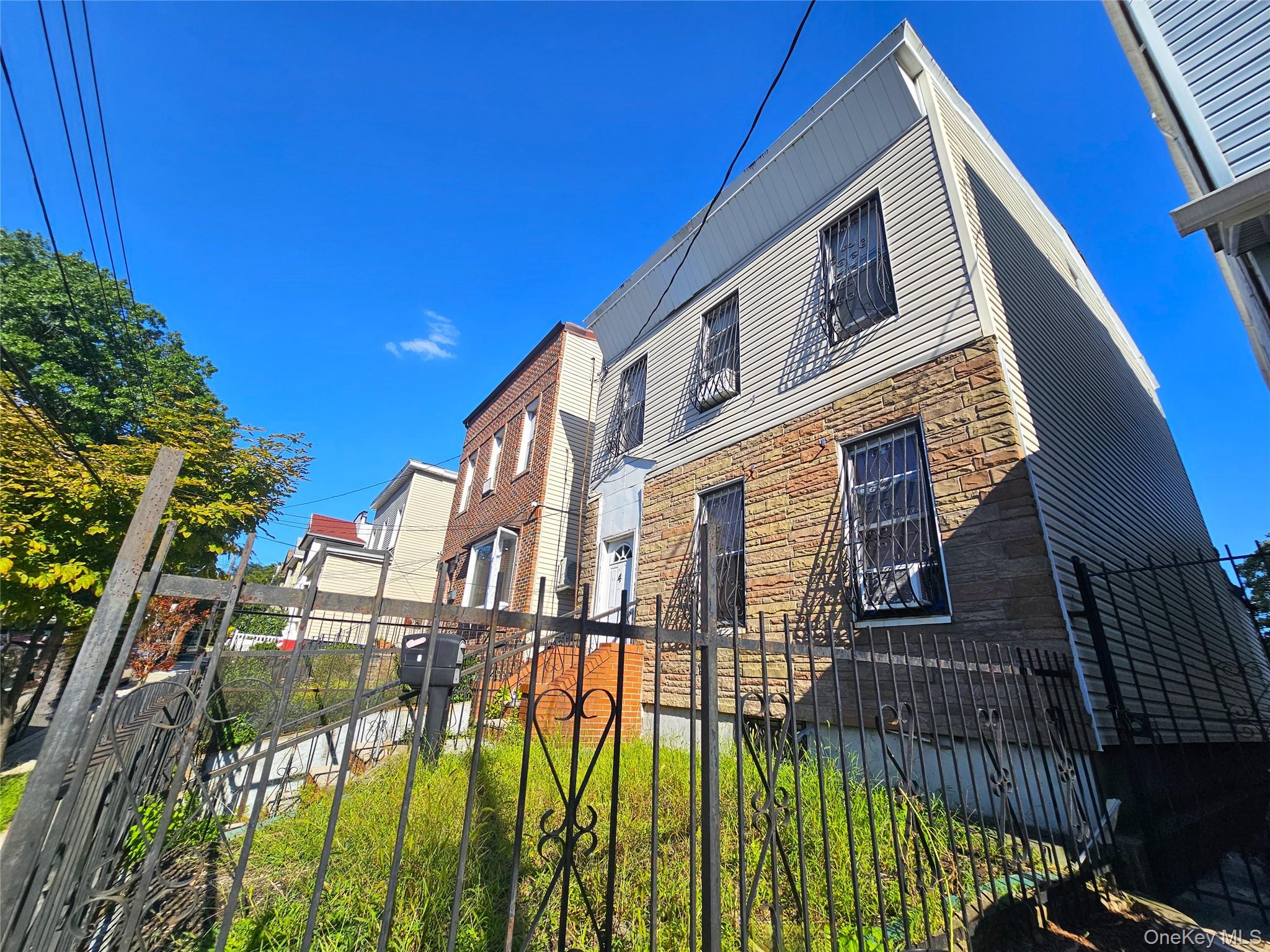 #2 photo, 4 Crosby Avenue, ブルックリン区 Brooklyn , NY 11207