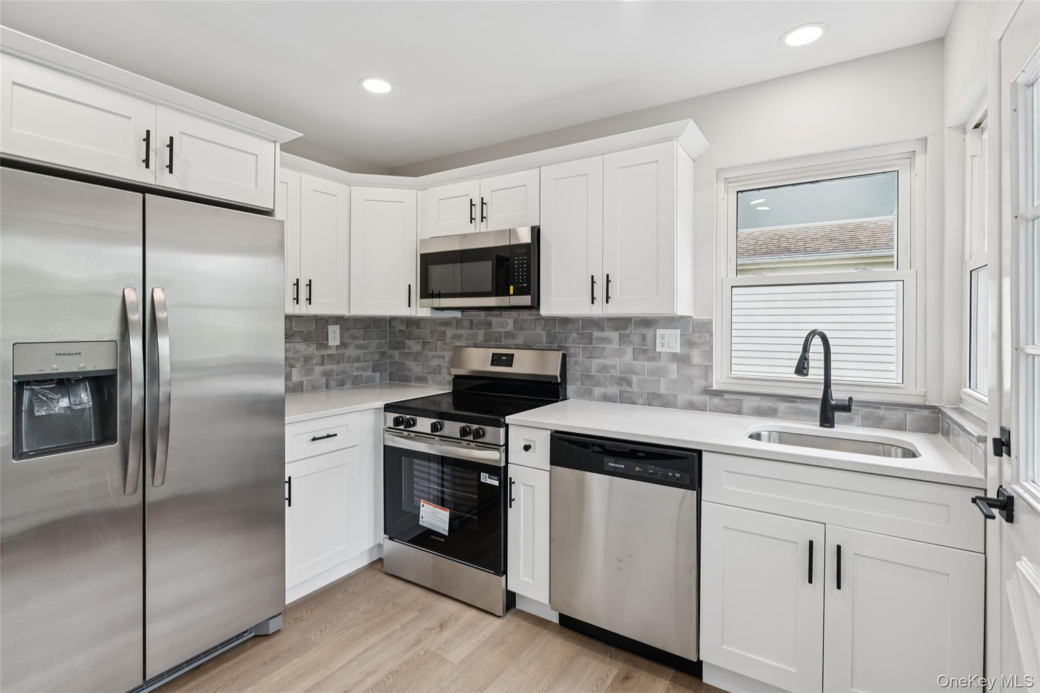 #11 photo, 147 Edinburgh Drive, サフォーク郡 Ridge , NY 11961