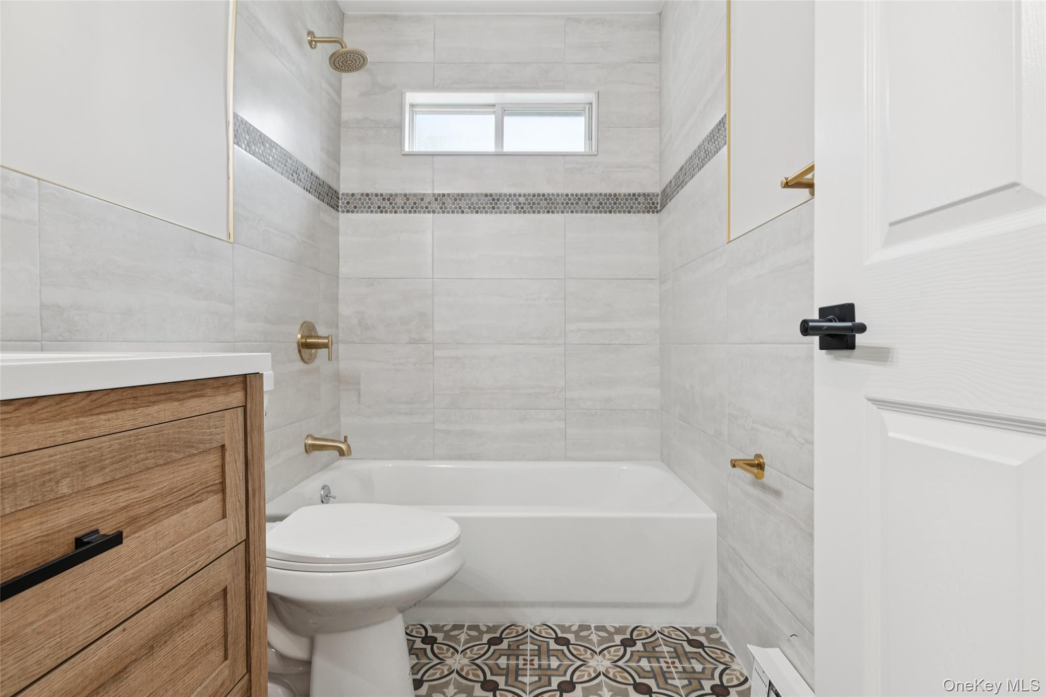 #17 photo, 147 Edinburgh Drive, サフォーク郡 Ridge , NY 11961