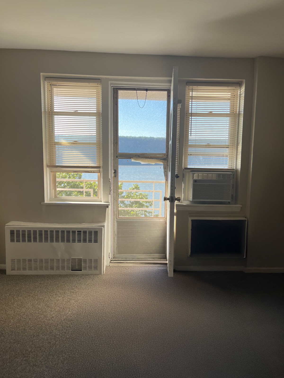 #6 photo, 709 Warburton, #6D, Yonkers , NY 10701