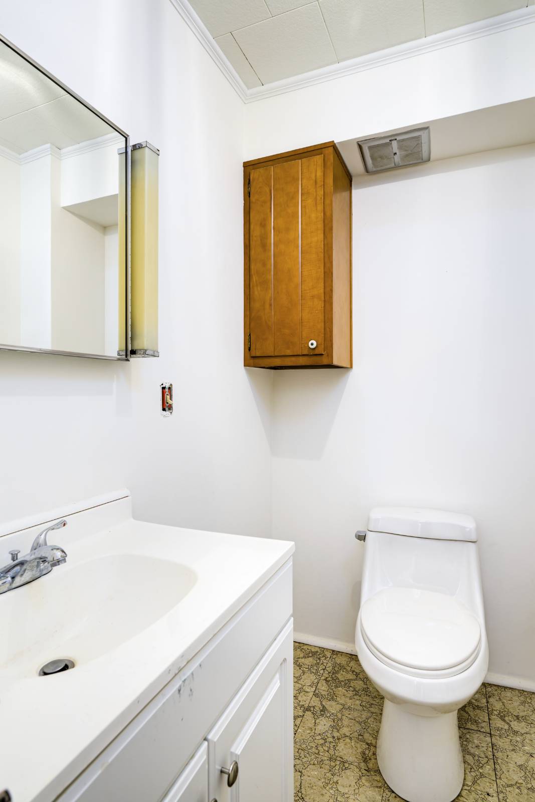 #17 photo, 5 Erie Blvd, Canajoharie , NY 13317