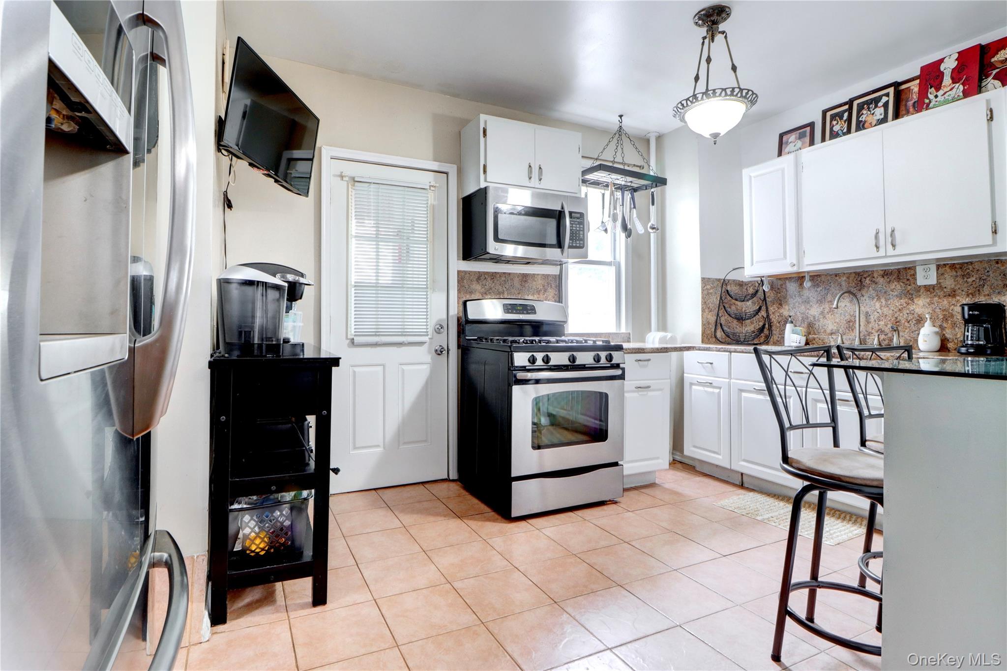 #11 photo, 6510 80th Avenue, クイーンズ区 Glendale , NY 11385