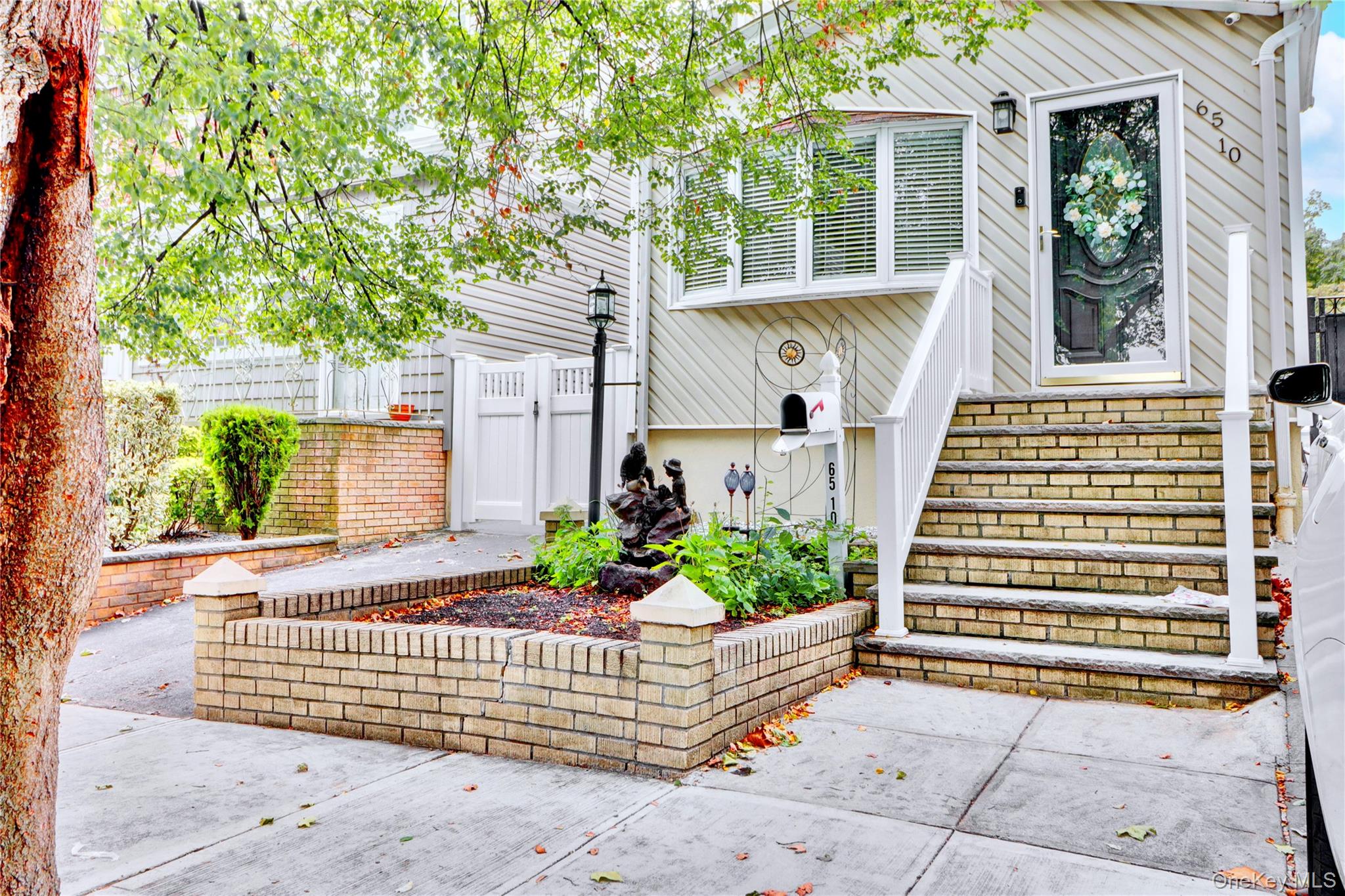 #2 photo, 6510 80th Avenue, クイーンズ区 Glendale , NY 11385