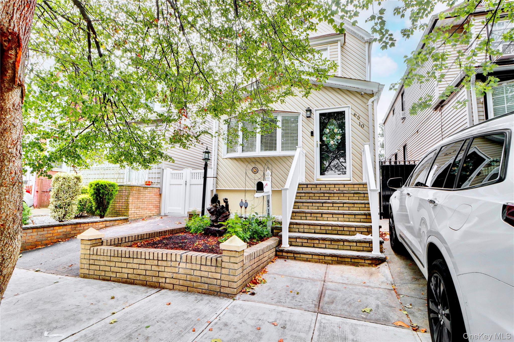 #4 photo, 6510 80th Avenue, クイーンズ区 Glendale , NY 11385