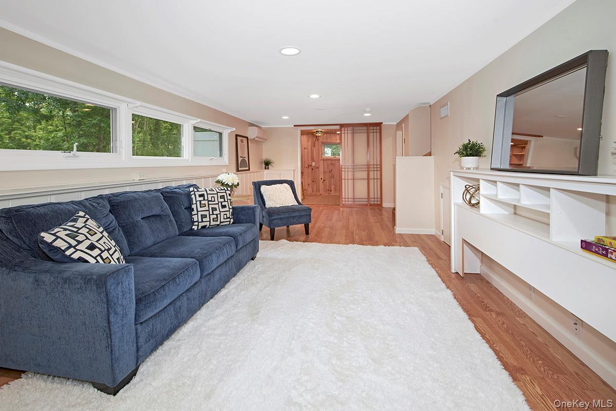 #18 photo, 22 Daly Cross Road, Mount Kisco , NY 10549