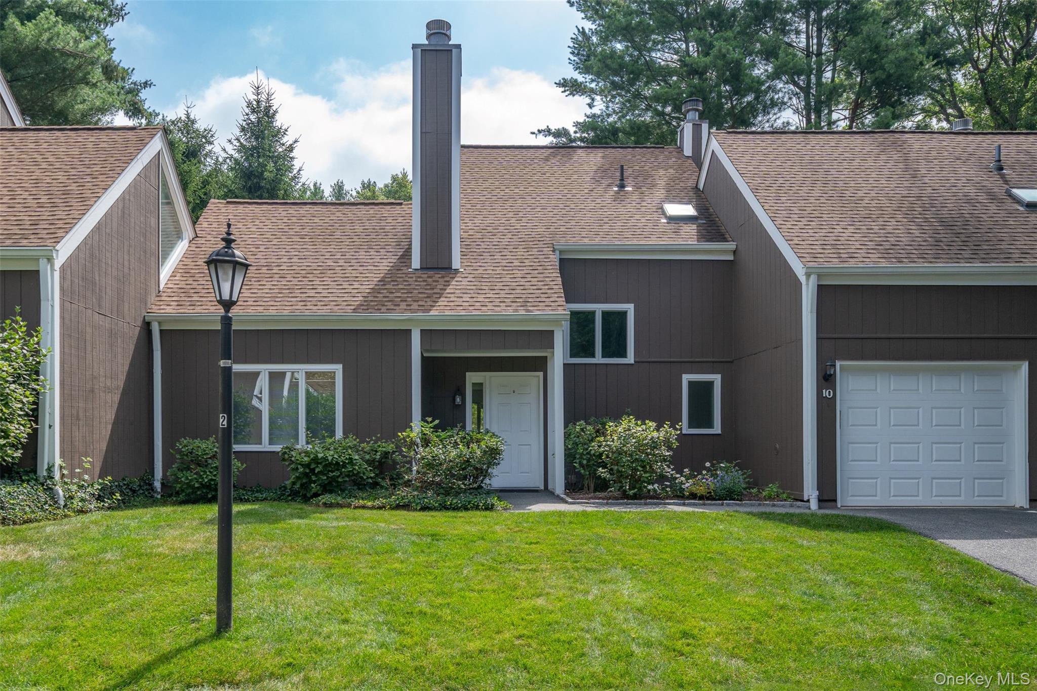 #1 photo, 10 Grove Mews, Chappaqua , NY 10514