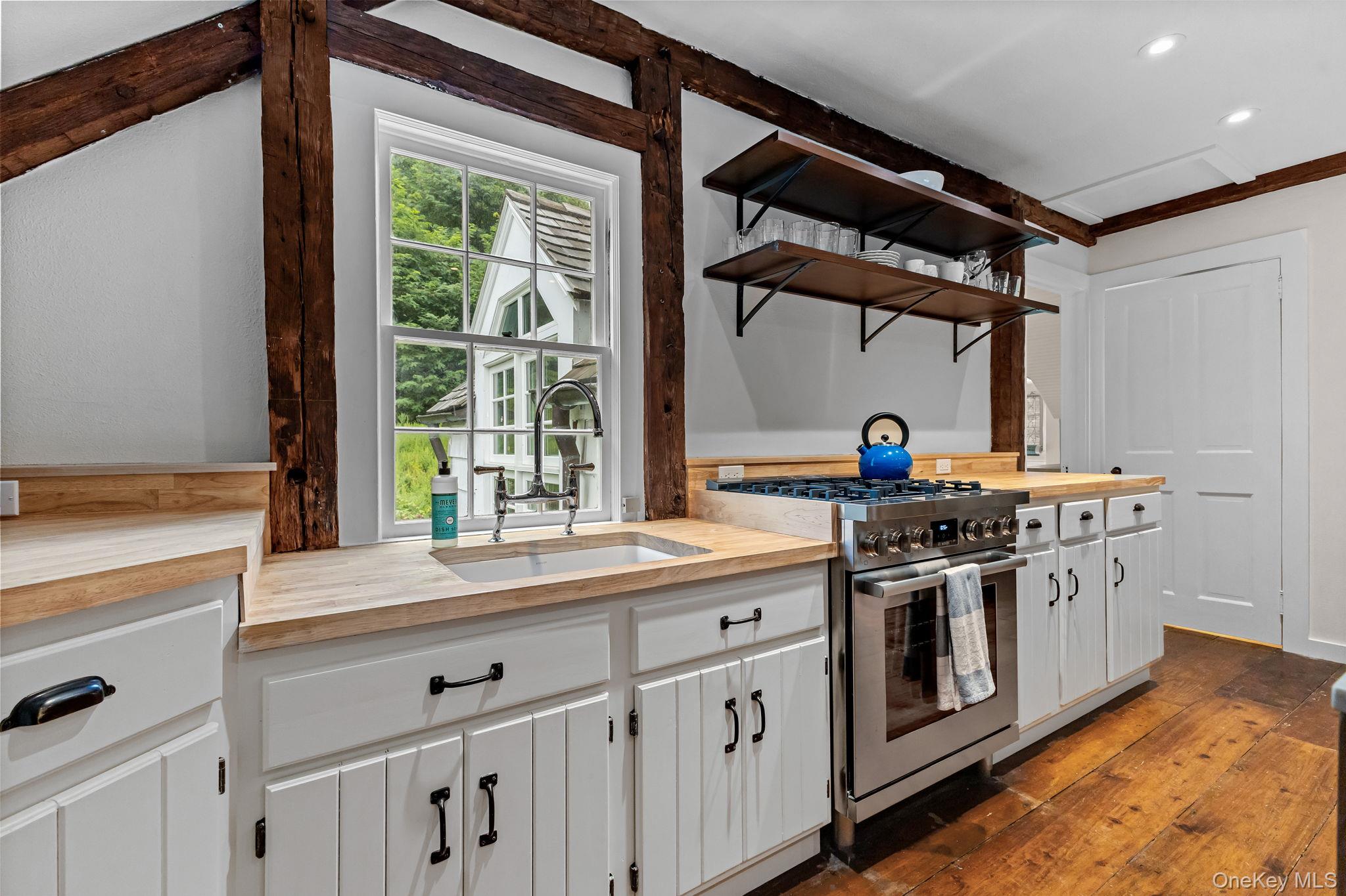 #18 photo, 20 Old Post Road, Bedford Corners , NY 10549