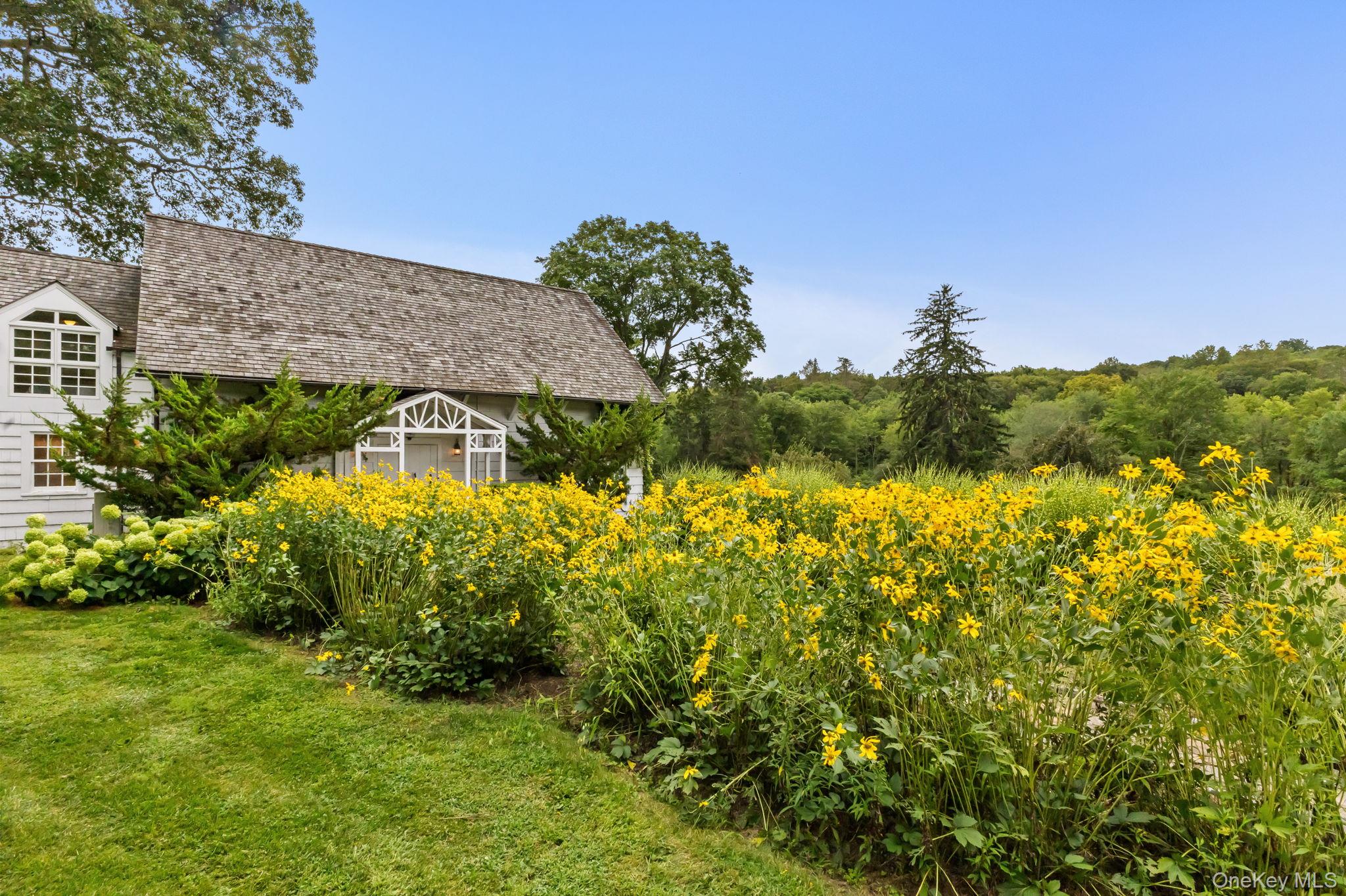 #2 photo, 20 Old Post Road, Bedford Corners , NY 10549