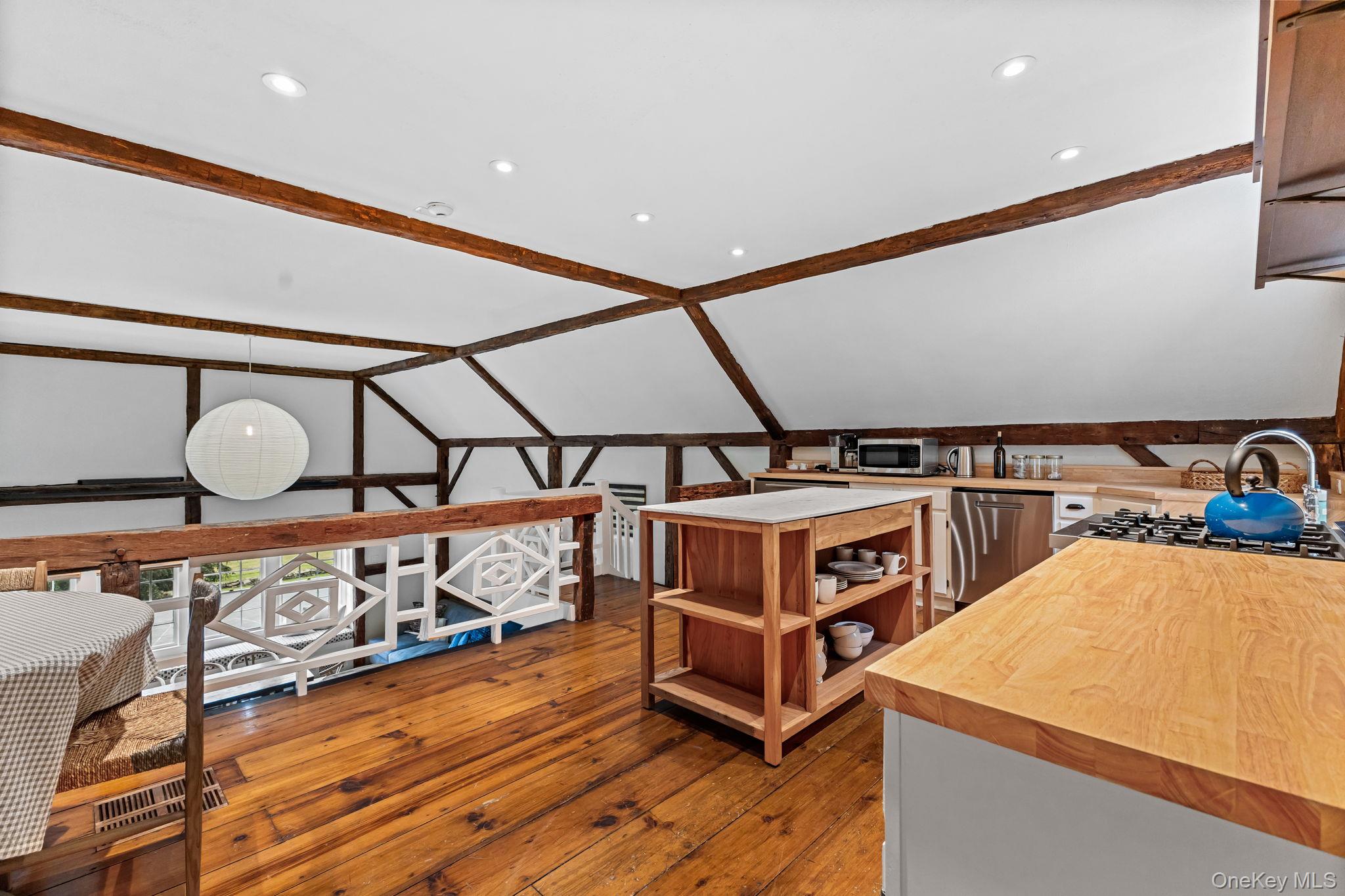 #20 photo, 20 Old Post Road, Bedford Corners , NY 10549