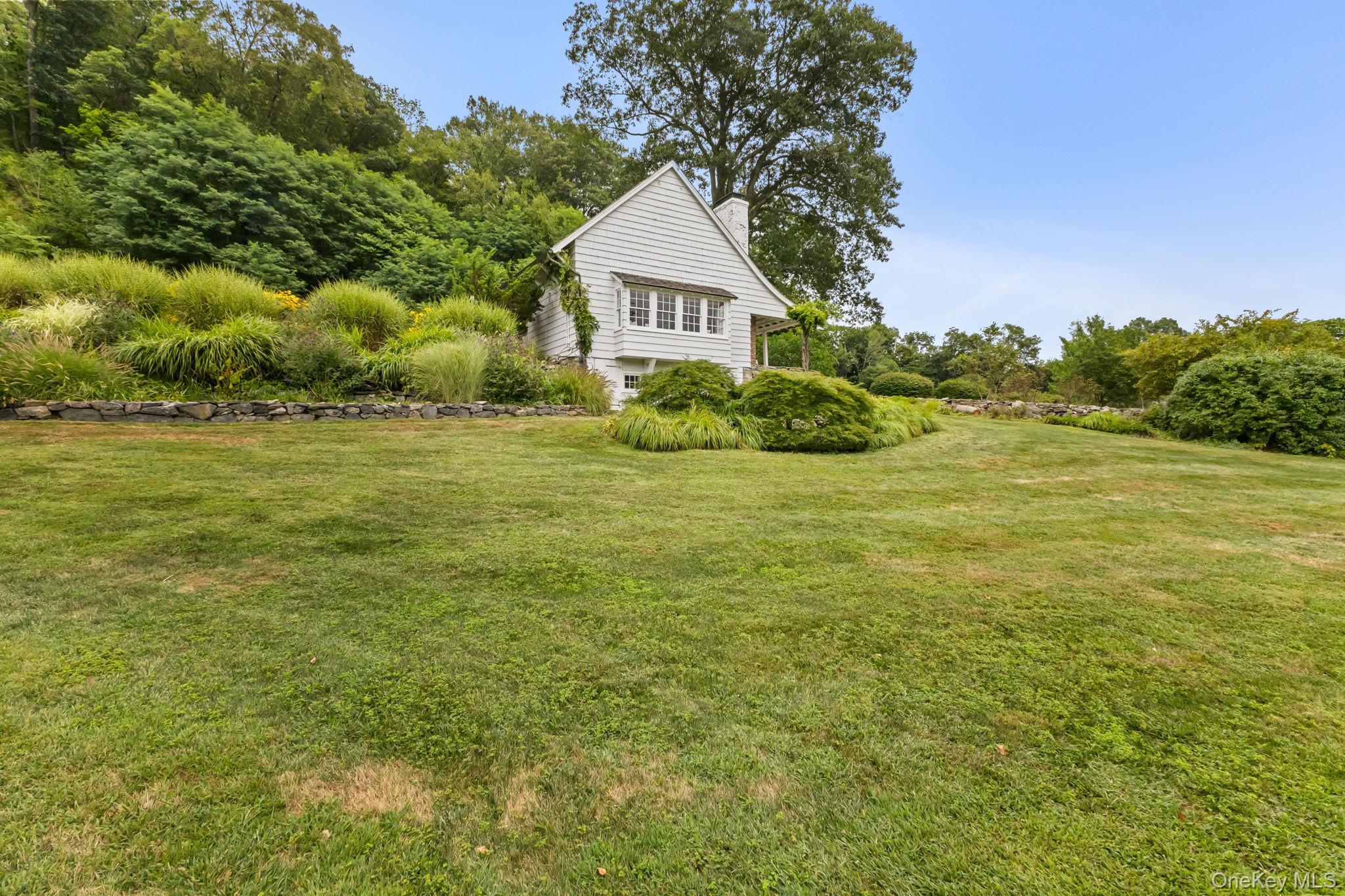 #3 photo, 20 Old Post Road, Bedford Corners , NY 10549