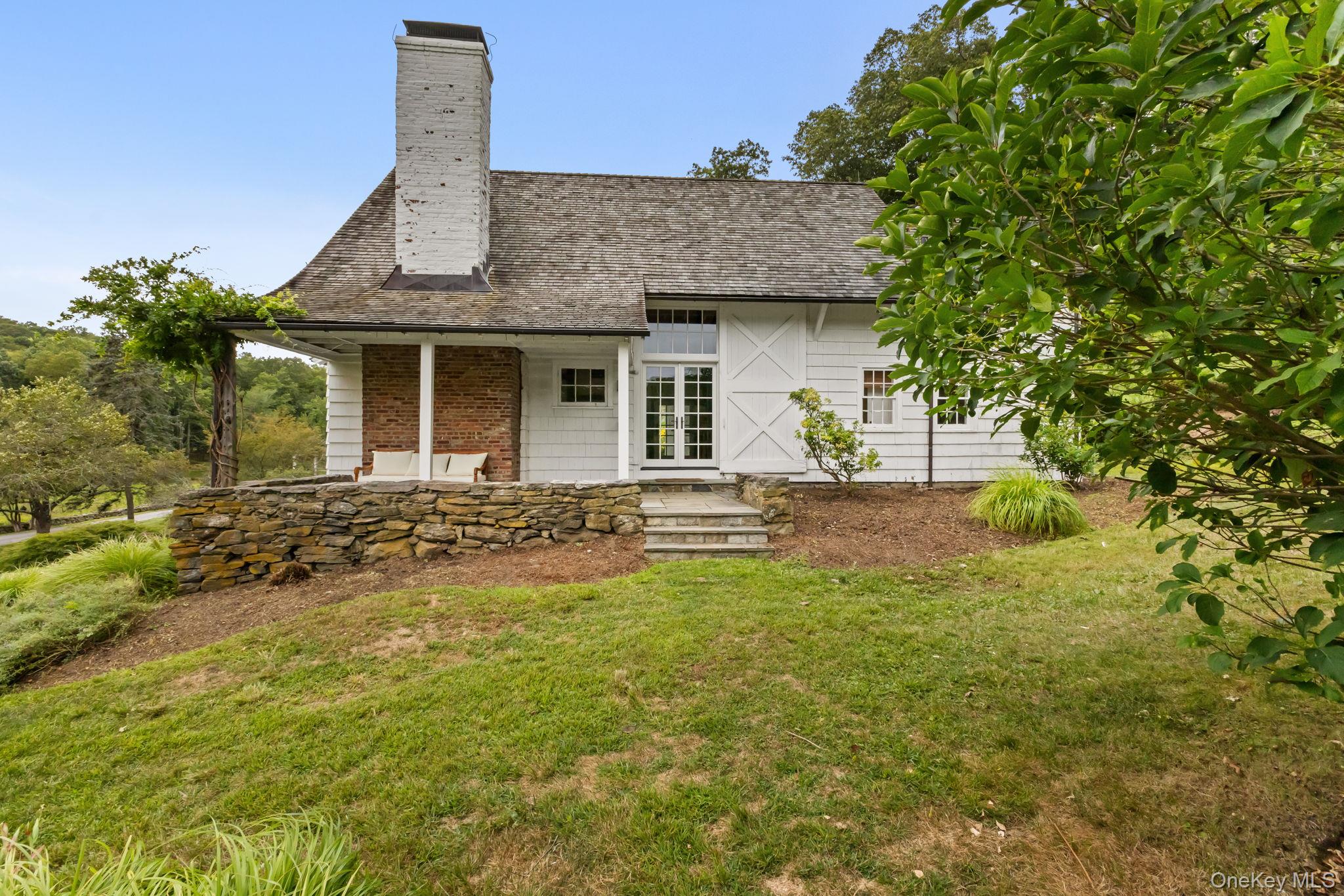 #4 photo, 20 Old Post Road, Bedford Corners , NY 10549