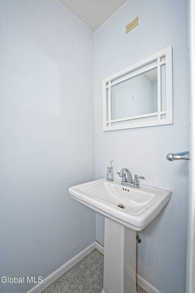 #24 photo, 41C White Farm Road, Saratoga Springs , NY 12866