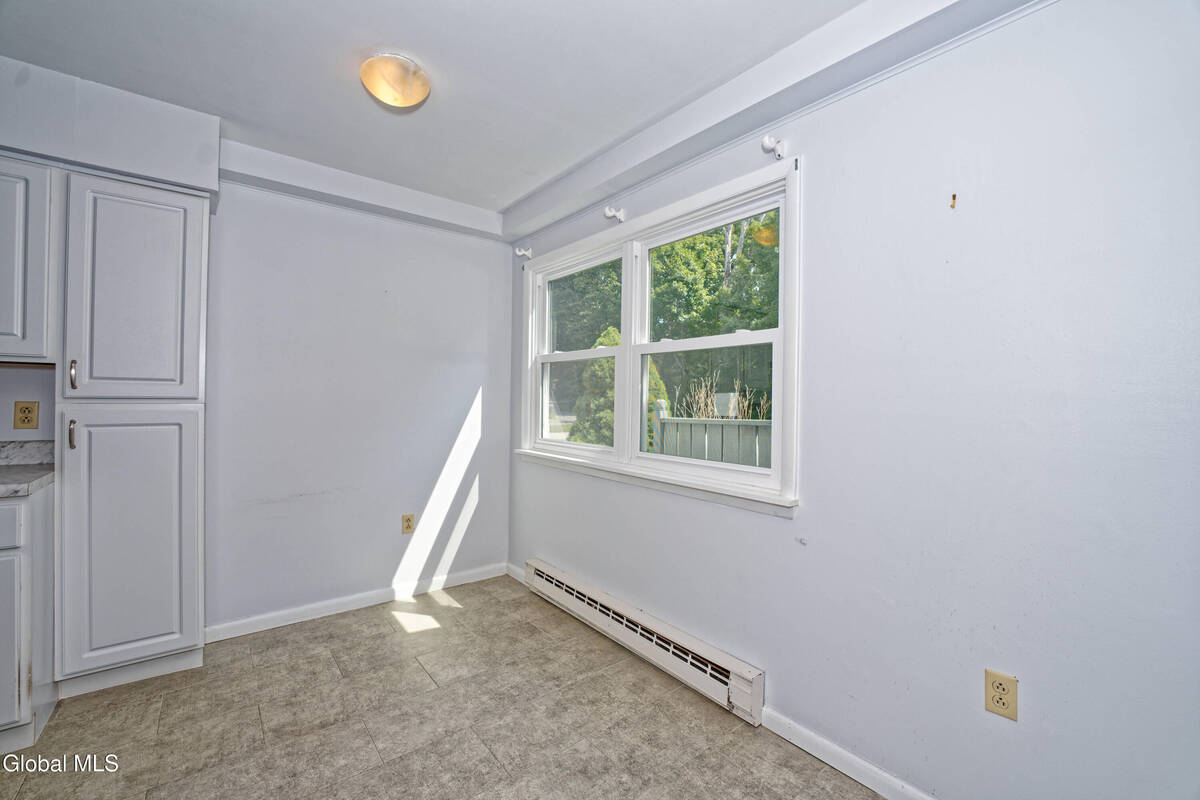 #4 photo, 41C White Farm Road, Saratoga Springs , NY 12866