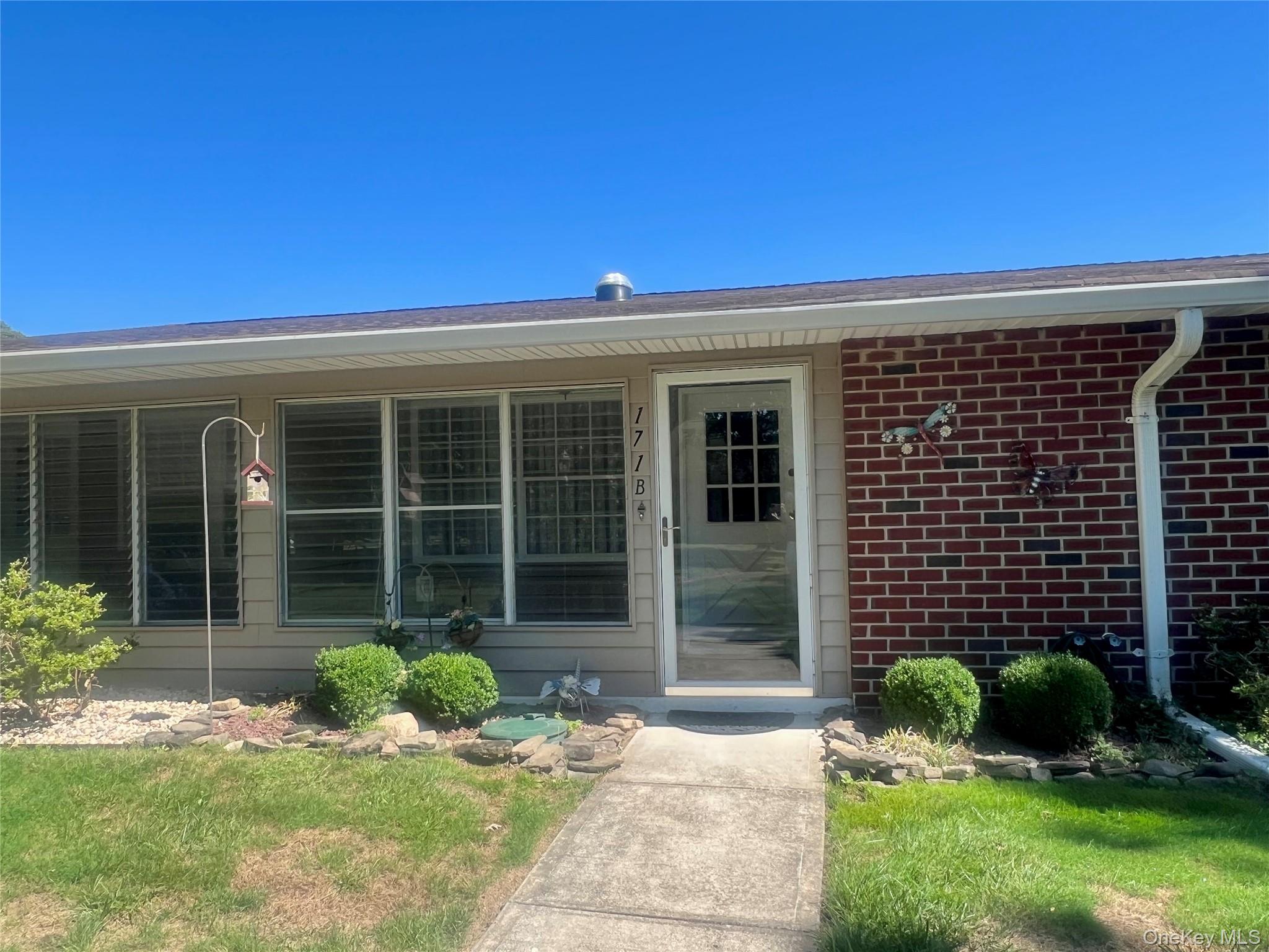 #3 photo, 171B Ventry Court, サフォーク郡 Ridge , NY 11961