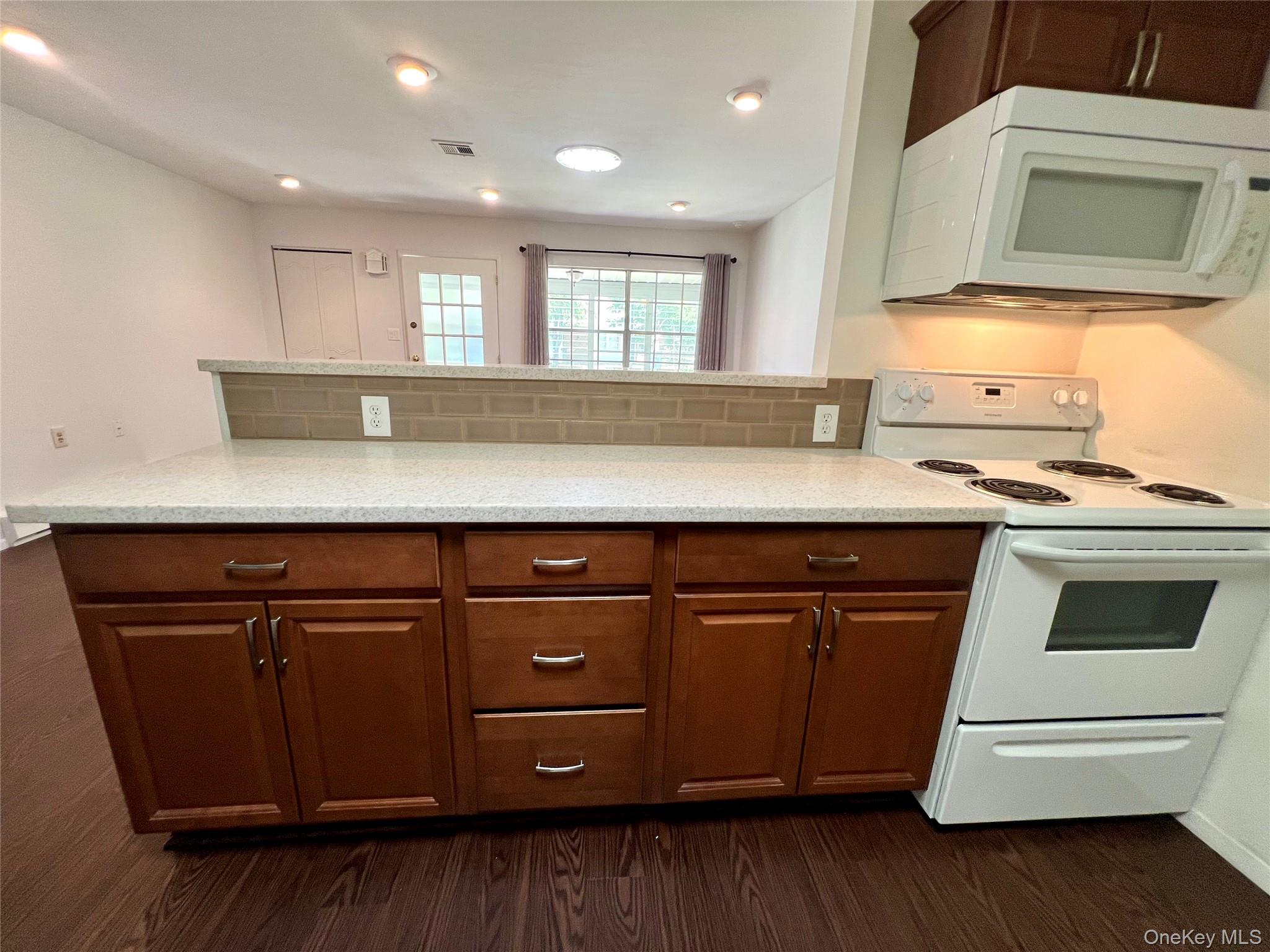 #7 photo, 171B Ventry Court, サフォーク郡 Ridge , NY 11961