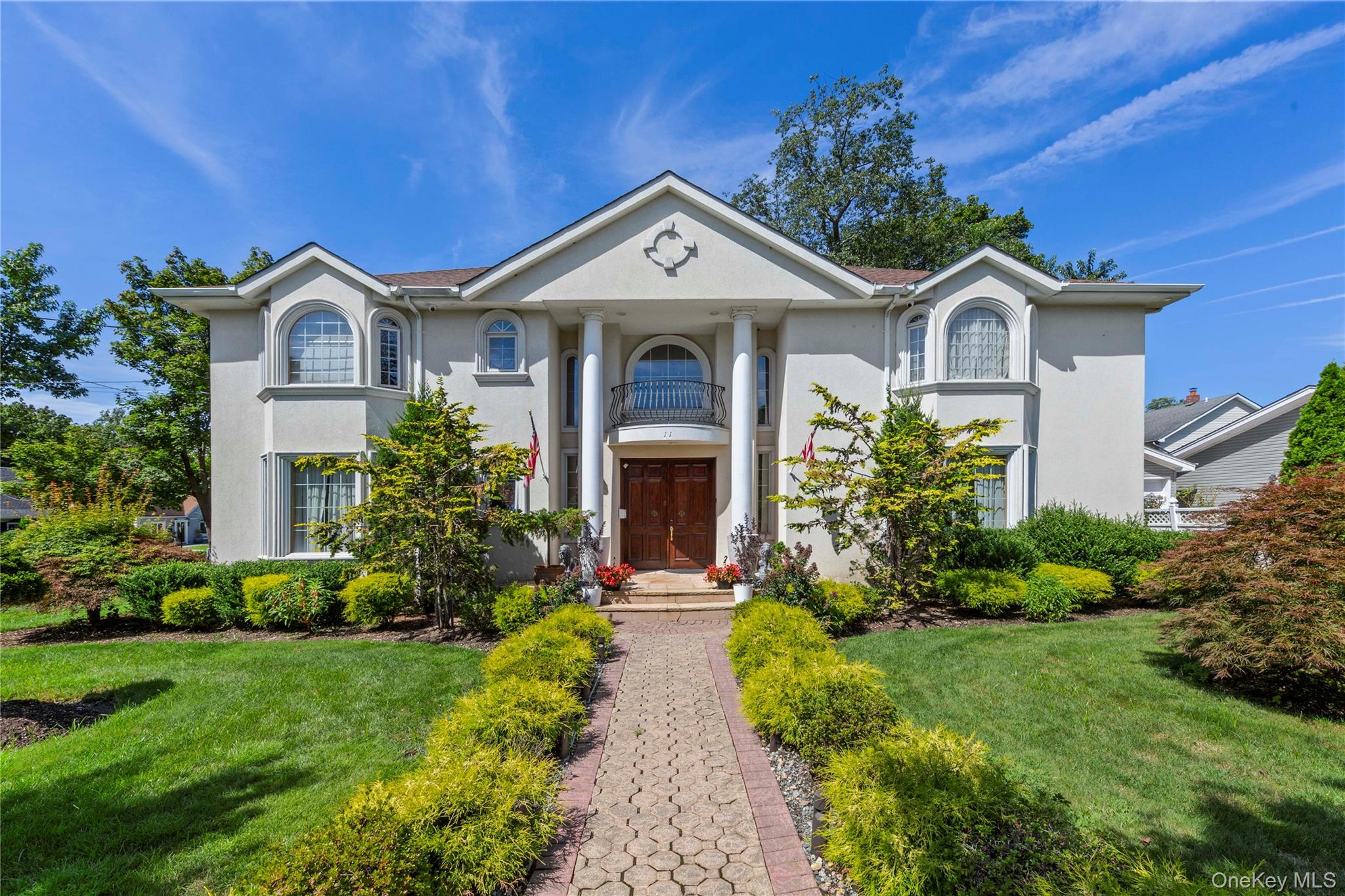 #1 photo, 11 Manor Avenue, ナッソー郡 Roslyn Heights , NY 11577