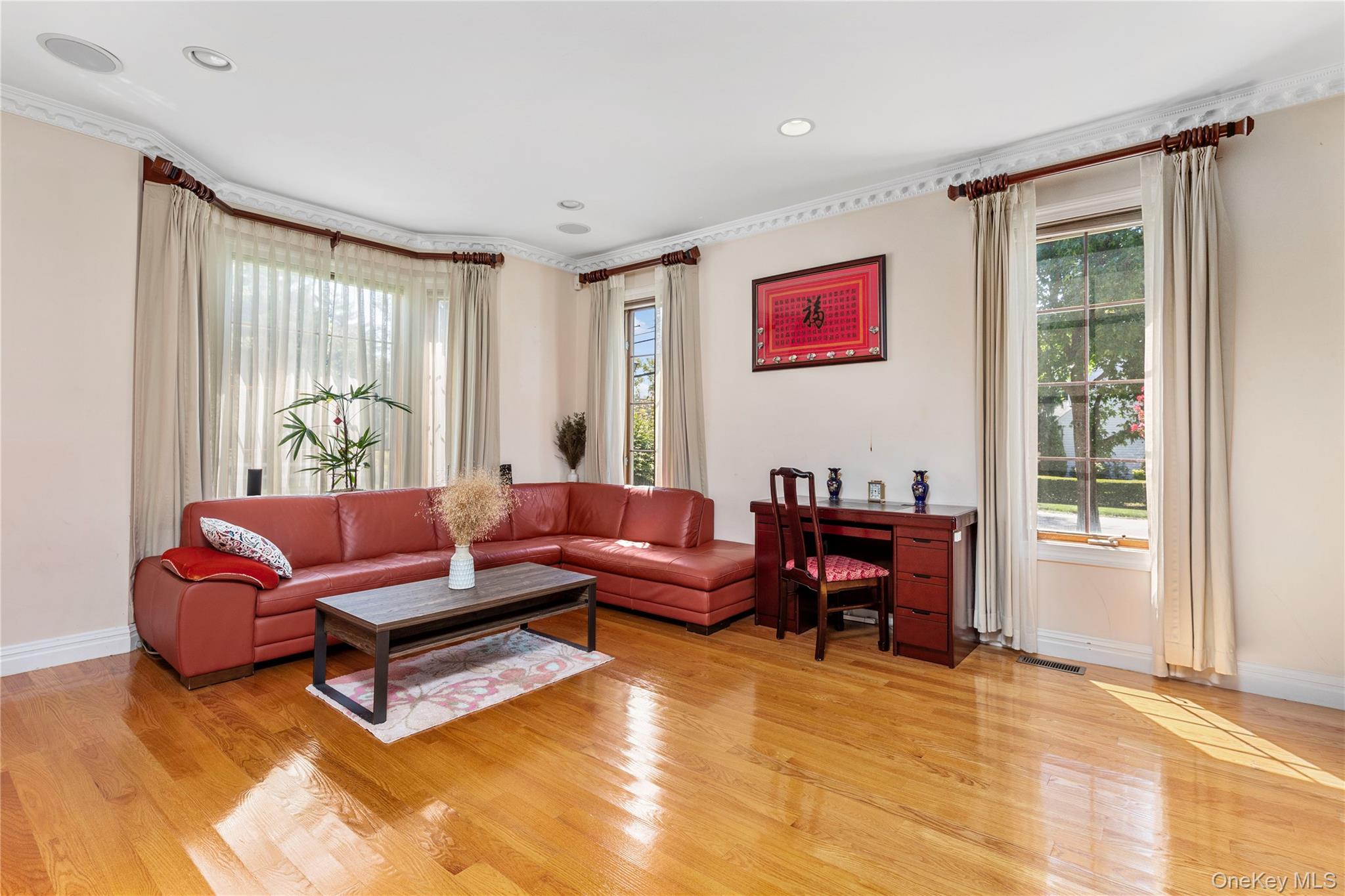 #11 photo, 11 Manor Avenue, ナッソー郡 Roslyn Heights , NY 11577