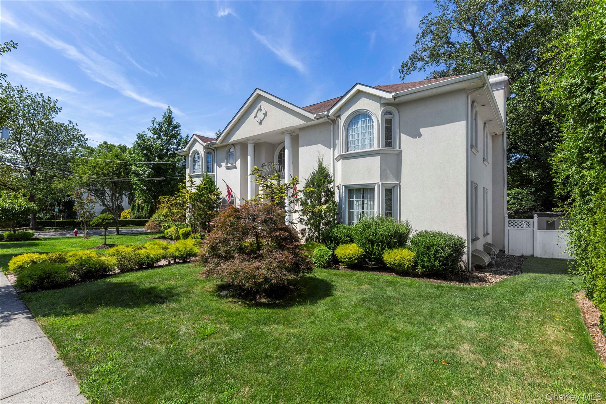 #2 photo, 11 Manor Avenue, ナッソー郡 Roslyn Heights , NY 11577