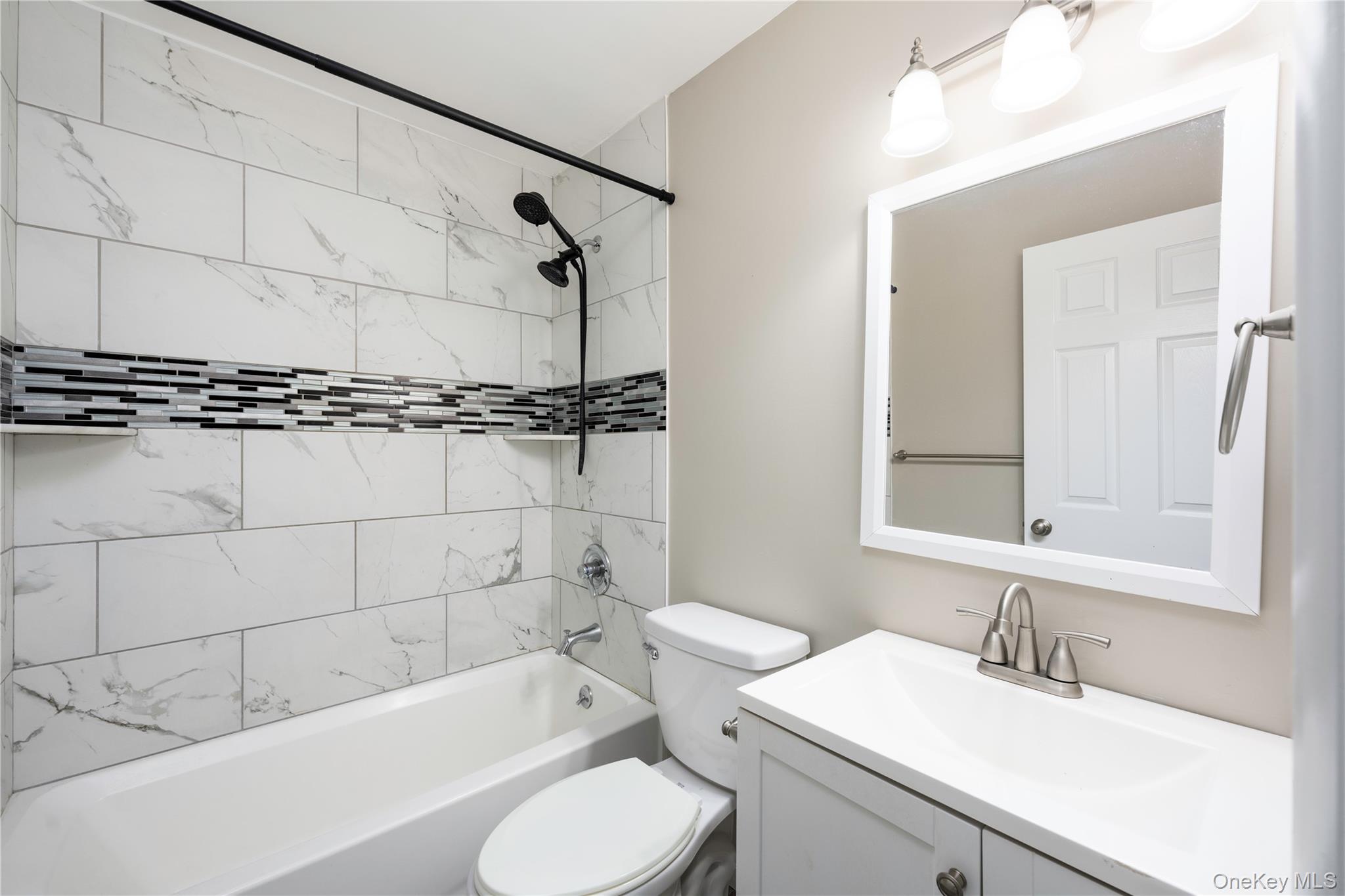 #6 photo, 2 Colonial Road, Beacon , NY 12508